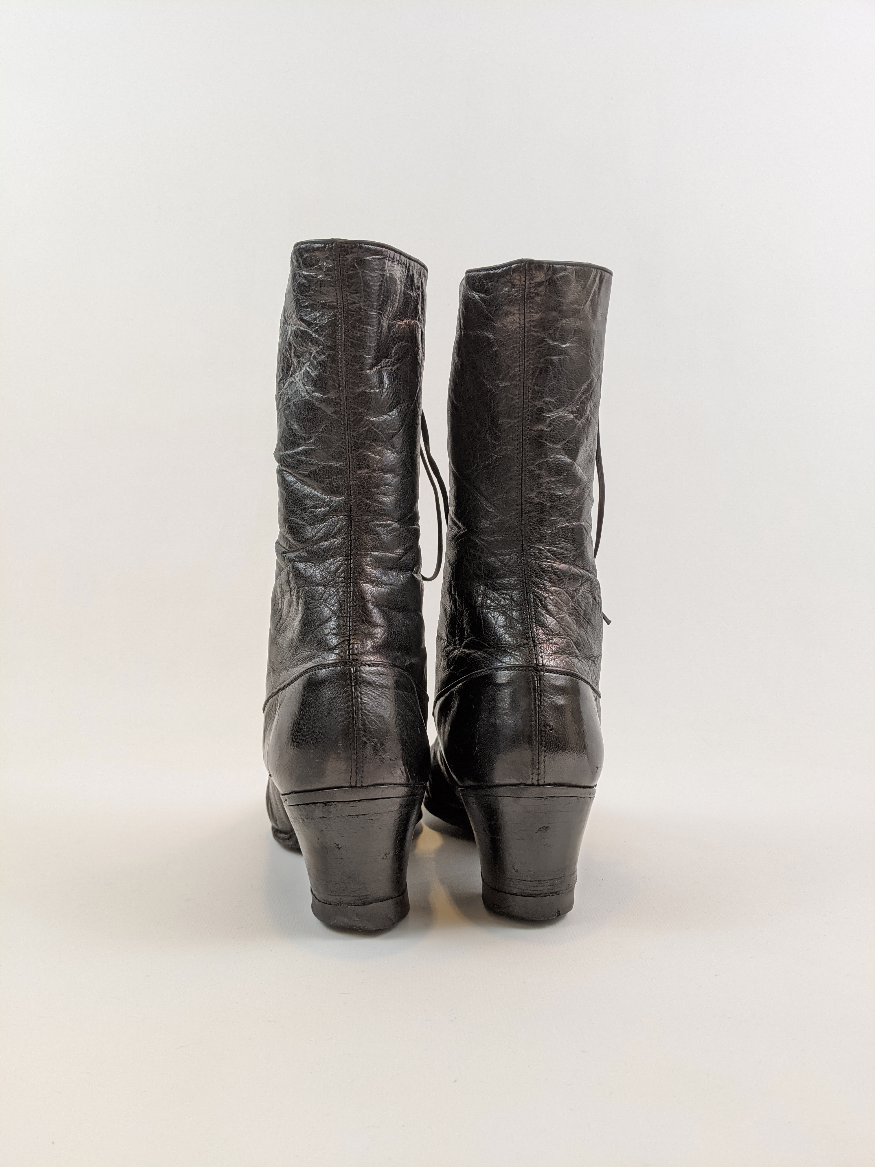 1910s-1920s Black Lace Up Boots | Approx Sz 6-6.5
