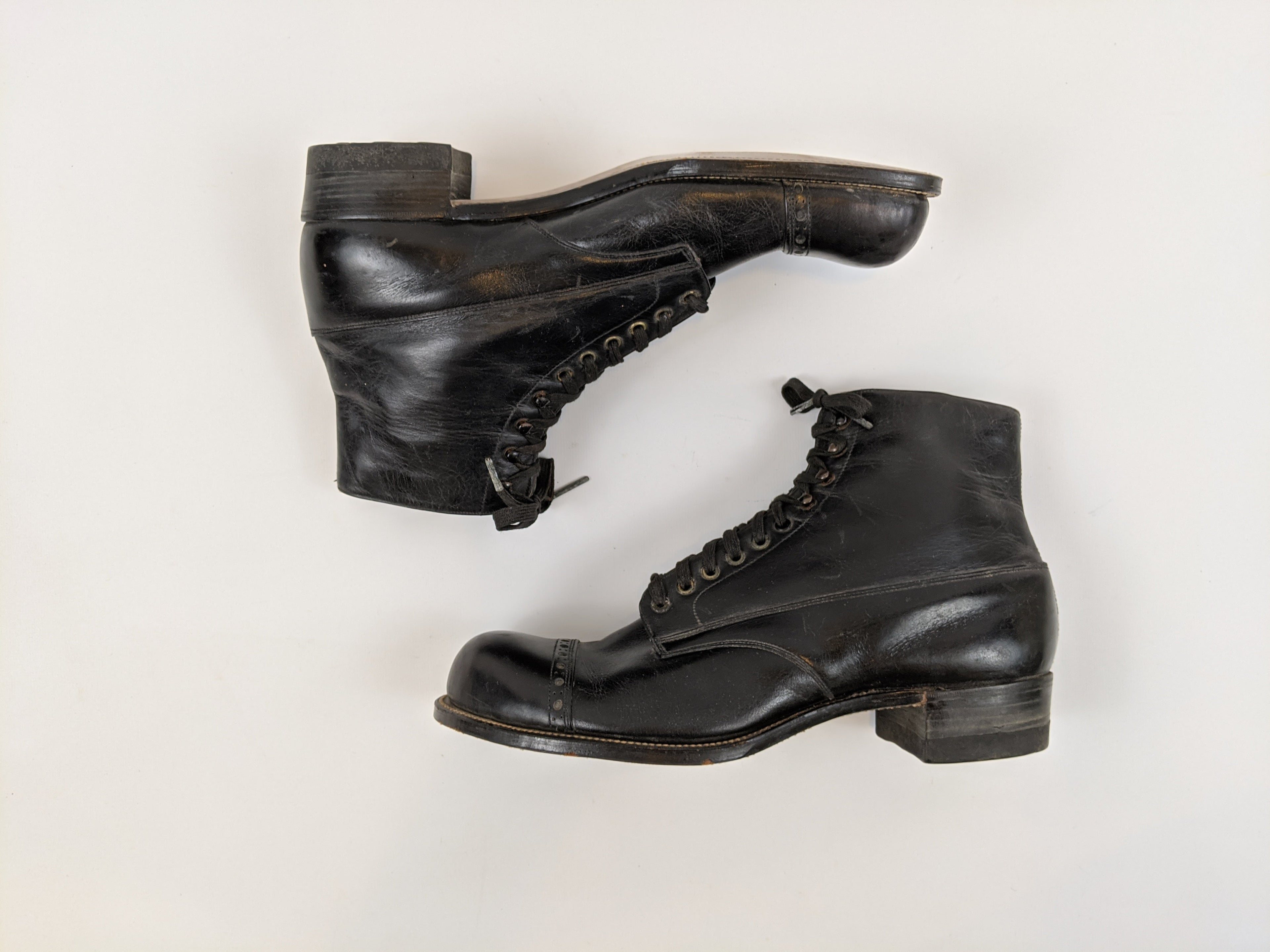 RESERVED | 1910s Black Lace Up Boots | Approx Sz 7.5-8
