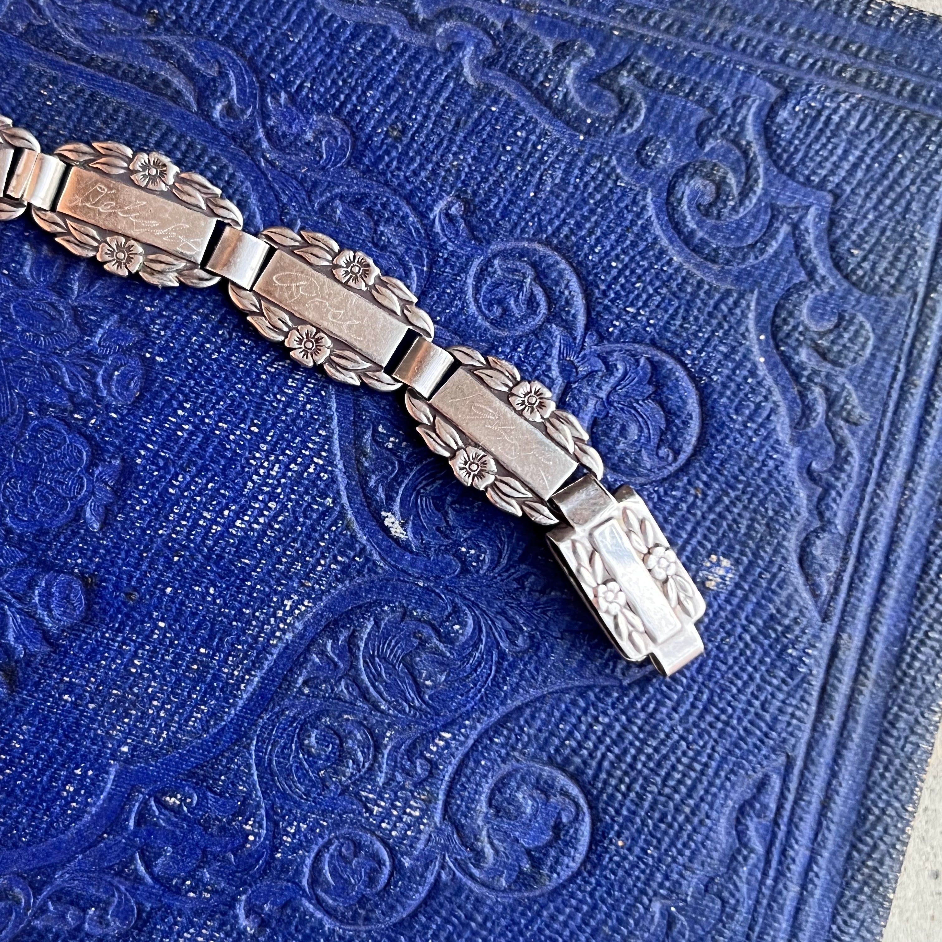 1945 Forget Me Not Sterling Silver Friendship Bracelet