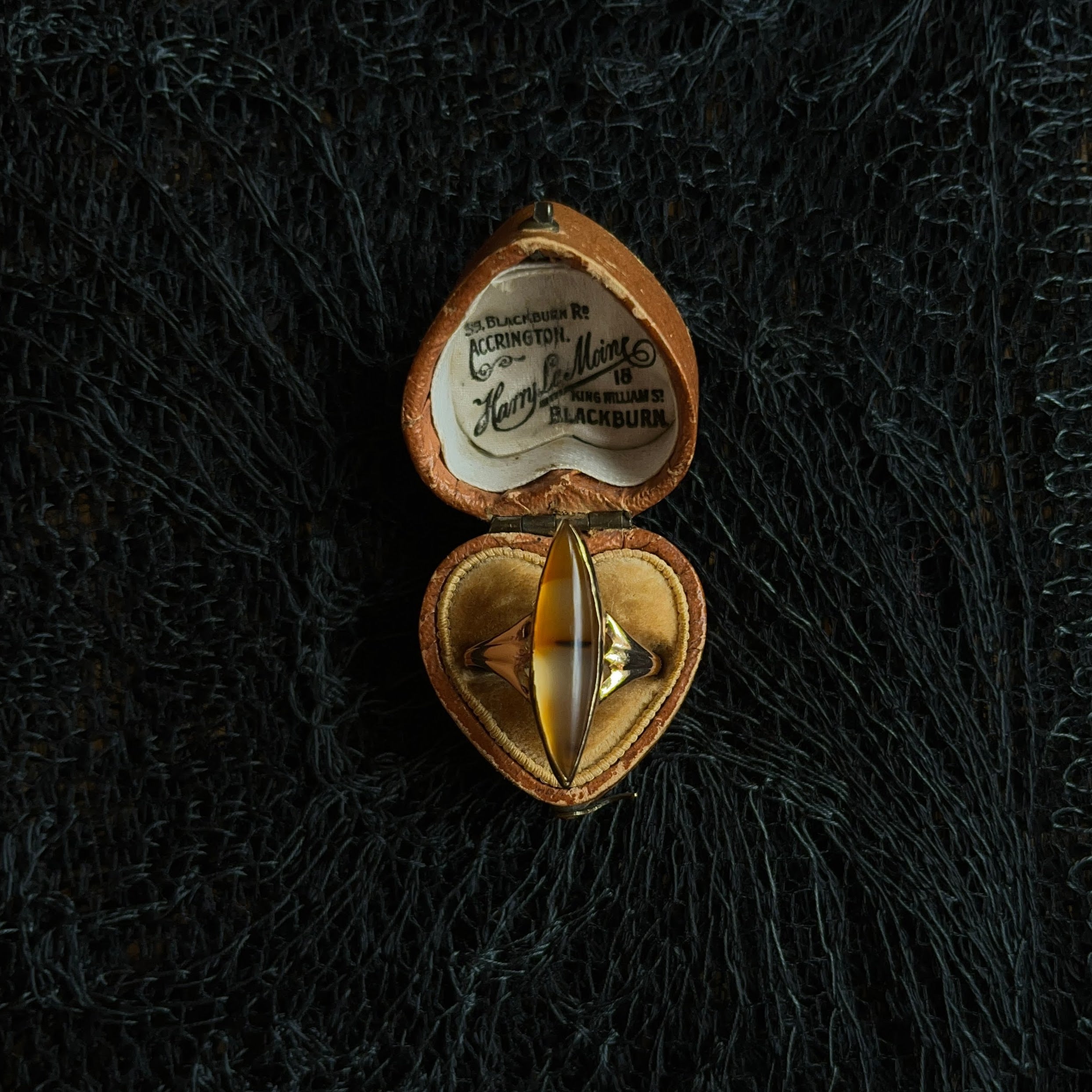 c. 1890s-1900s 14k Gold Banded Agate Ring