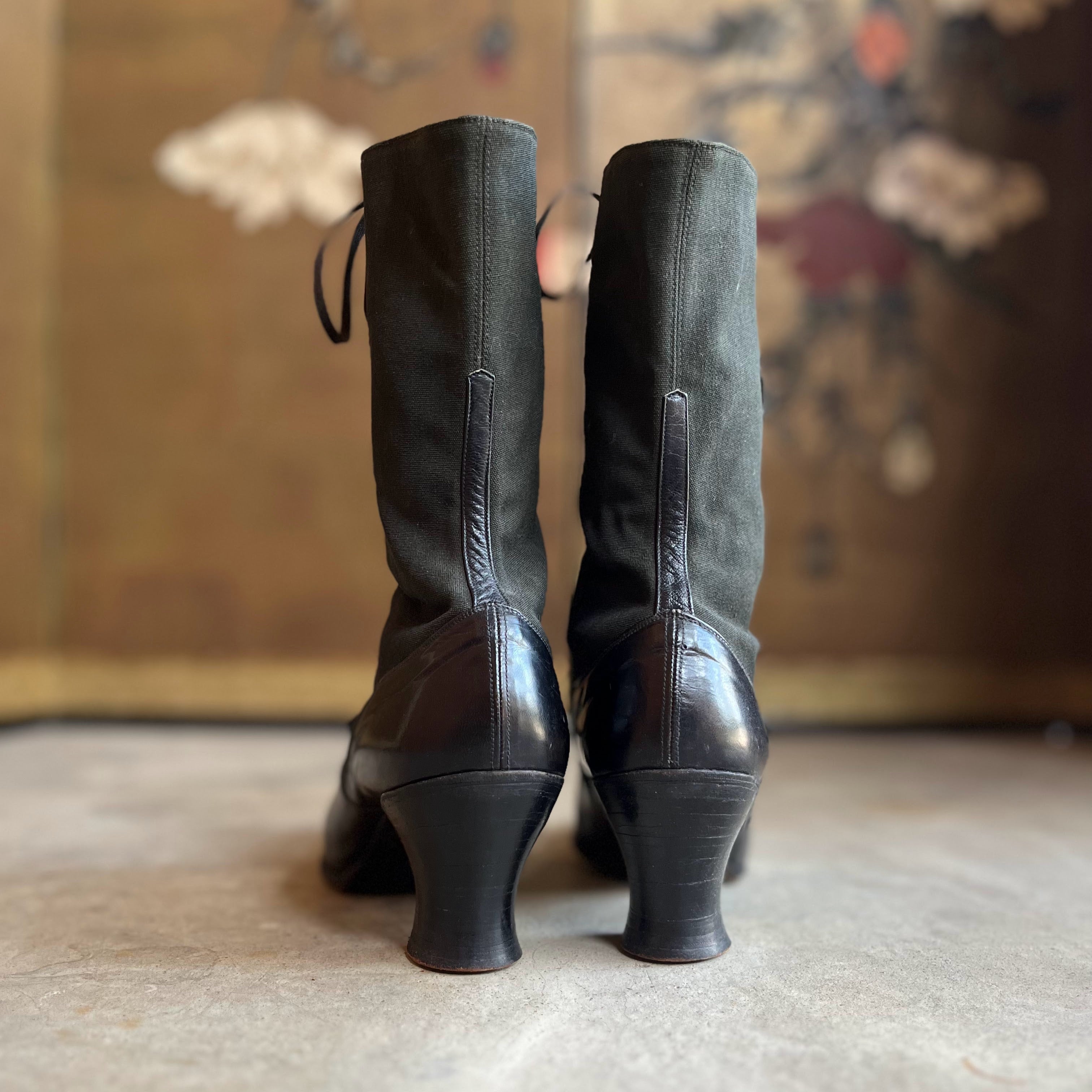 c. Late 1910s-1920s Black Lace Up Boots | Approx Sz 6.5-7