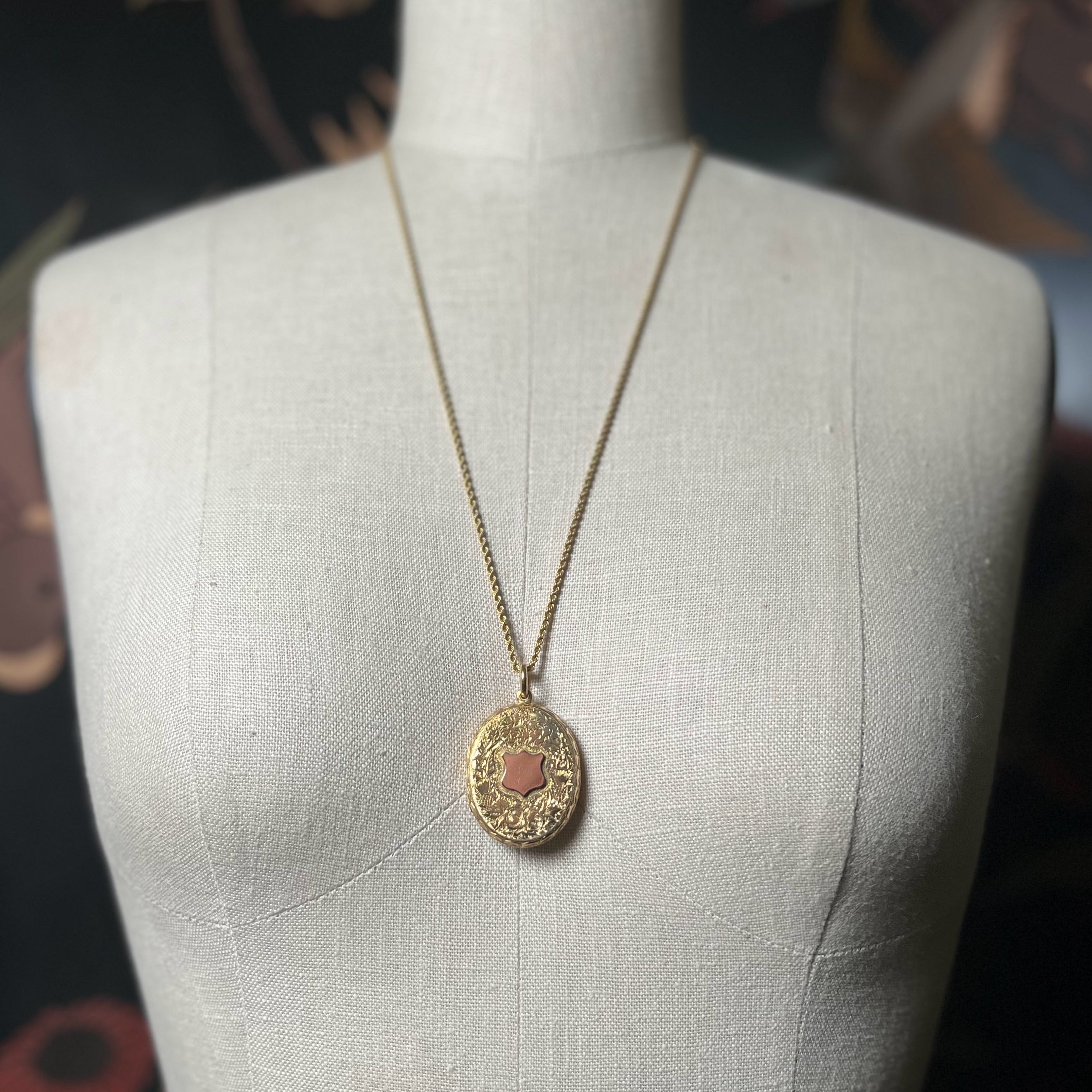 18k Gold 19th c. Floral Locket