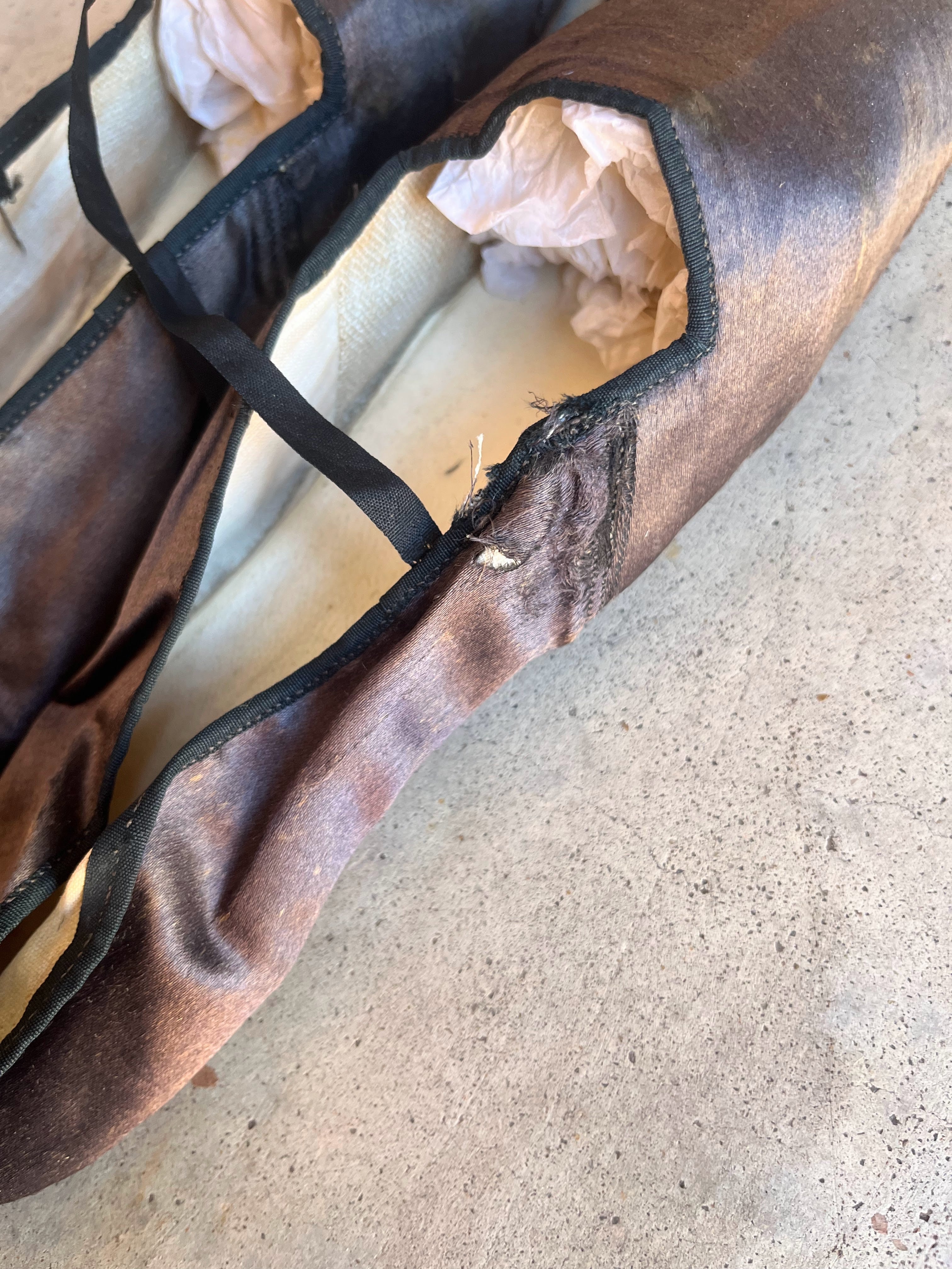 Early 19th c. Grey Silk Slippers
