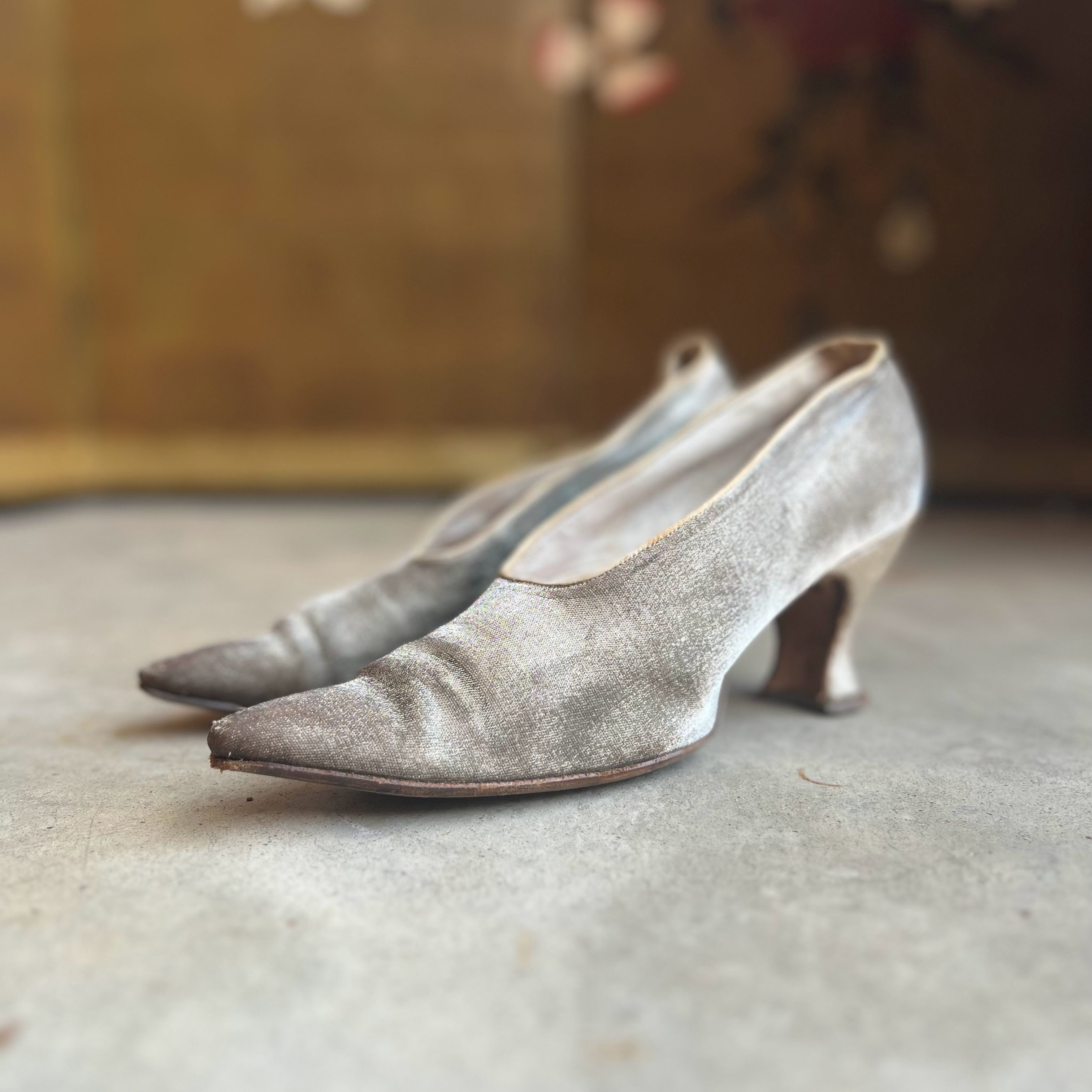 c. 1910s-1920s Lamé Pumps | Approx Sz 7.5