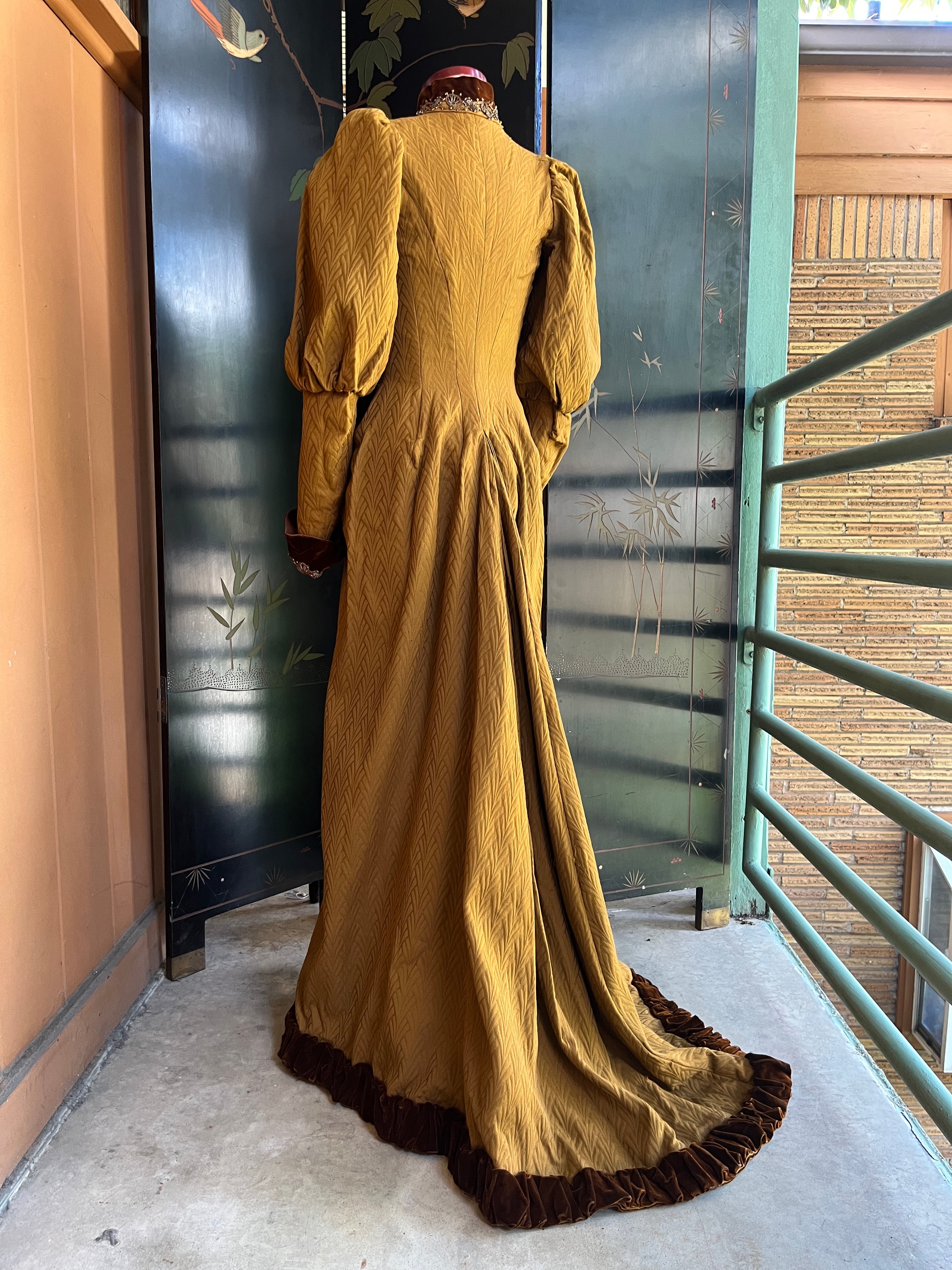 RESERVED | c. 1890s Wrapper Dress or Tea Gown