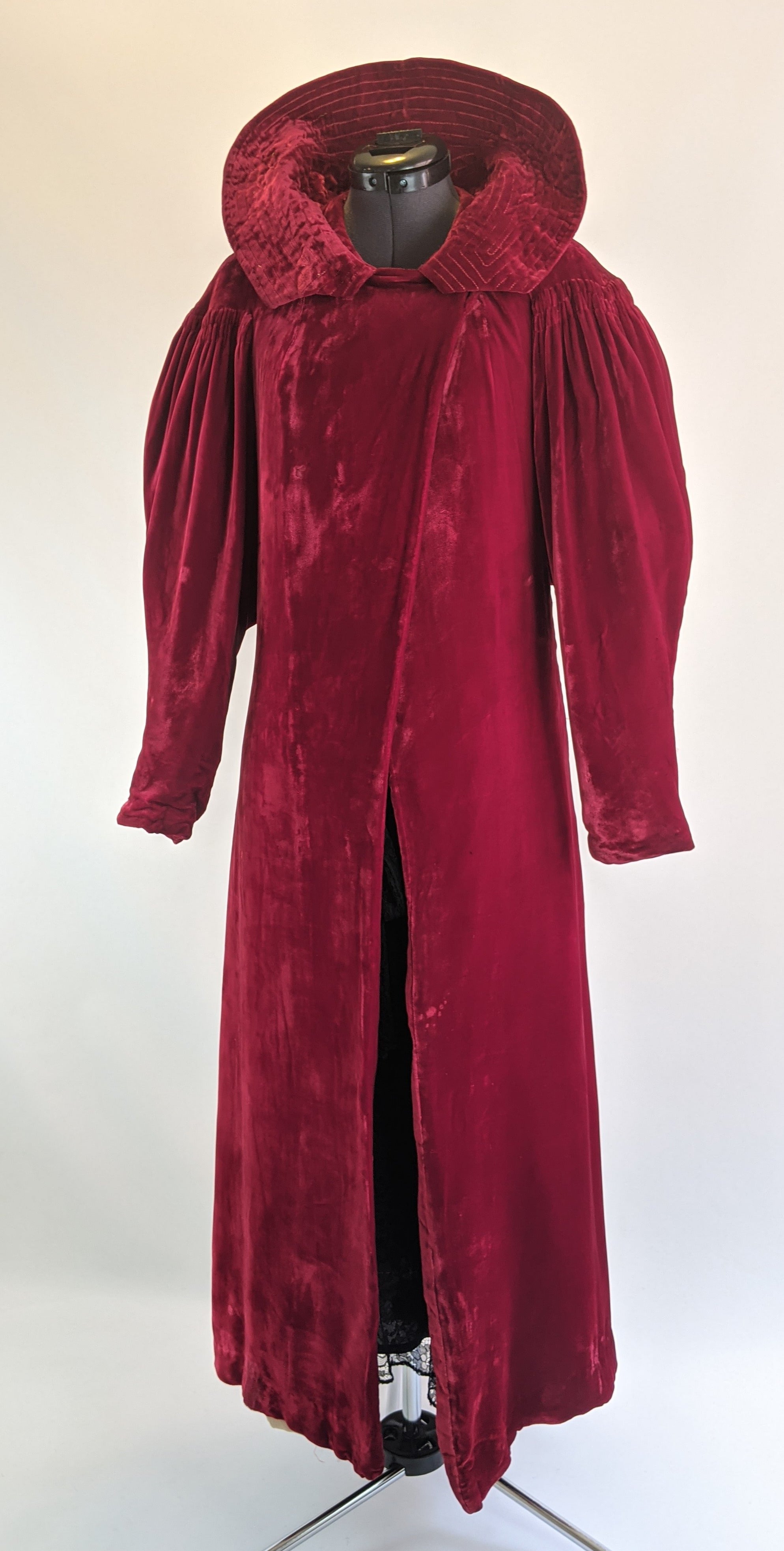 1930s Red Velvet Opera Coat | XS - Small