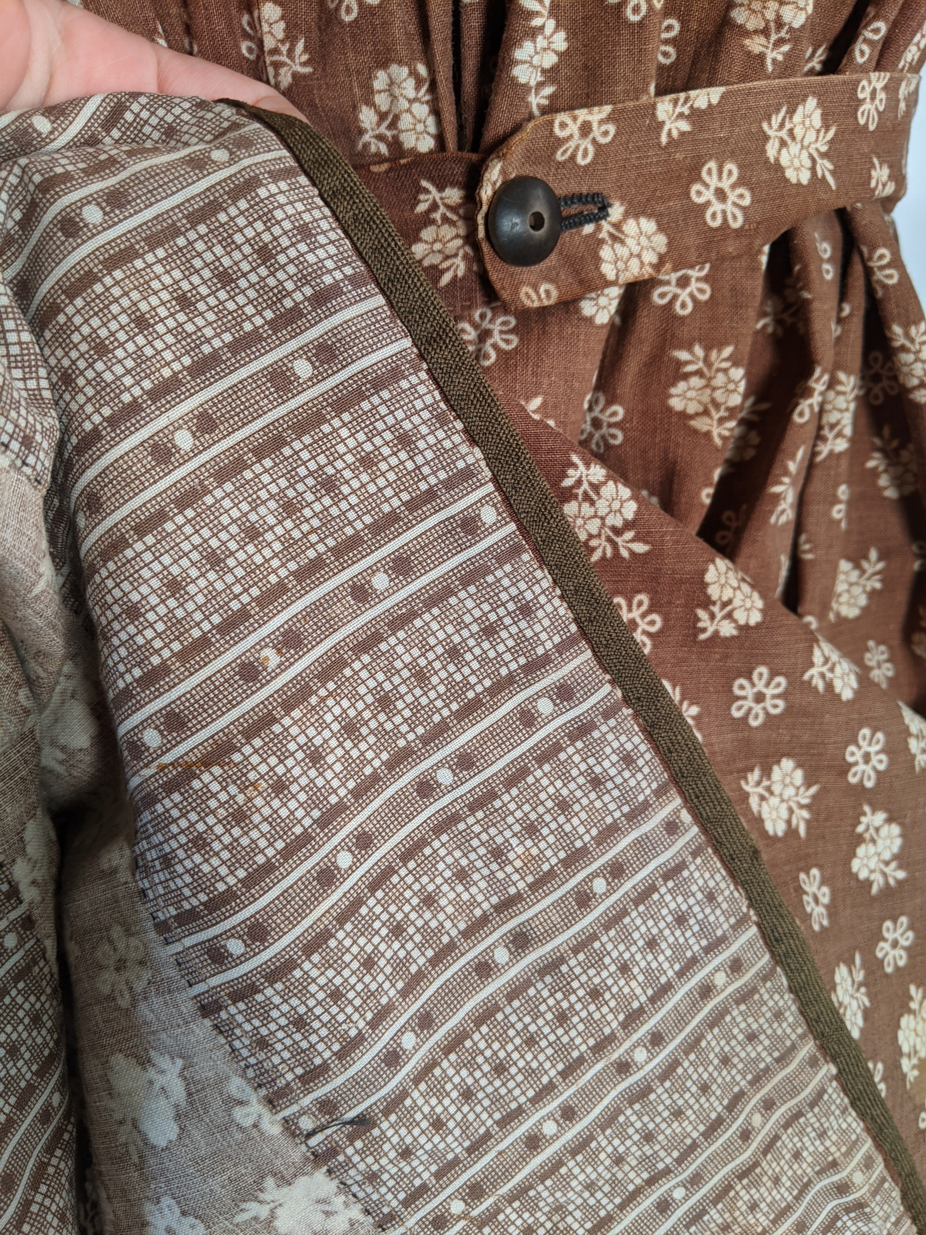 1880s Calico Wrapper