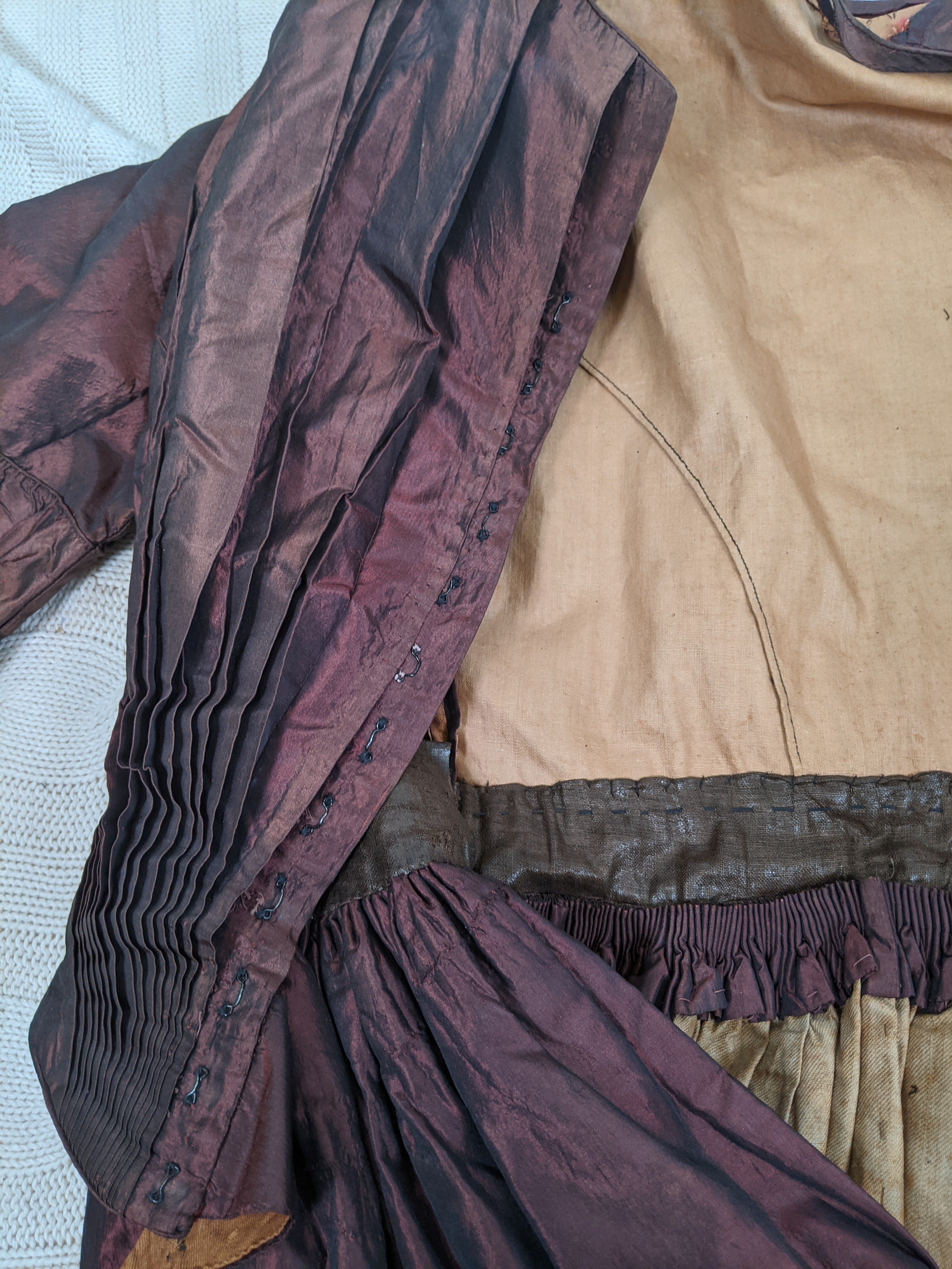 Late 1840s - 1850 Silk Gown