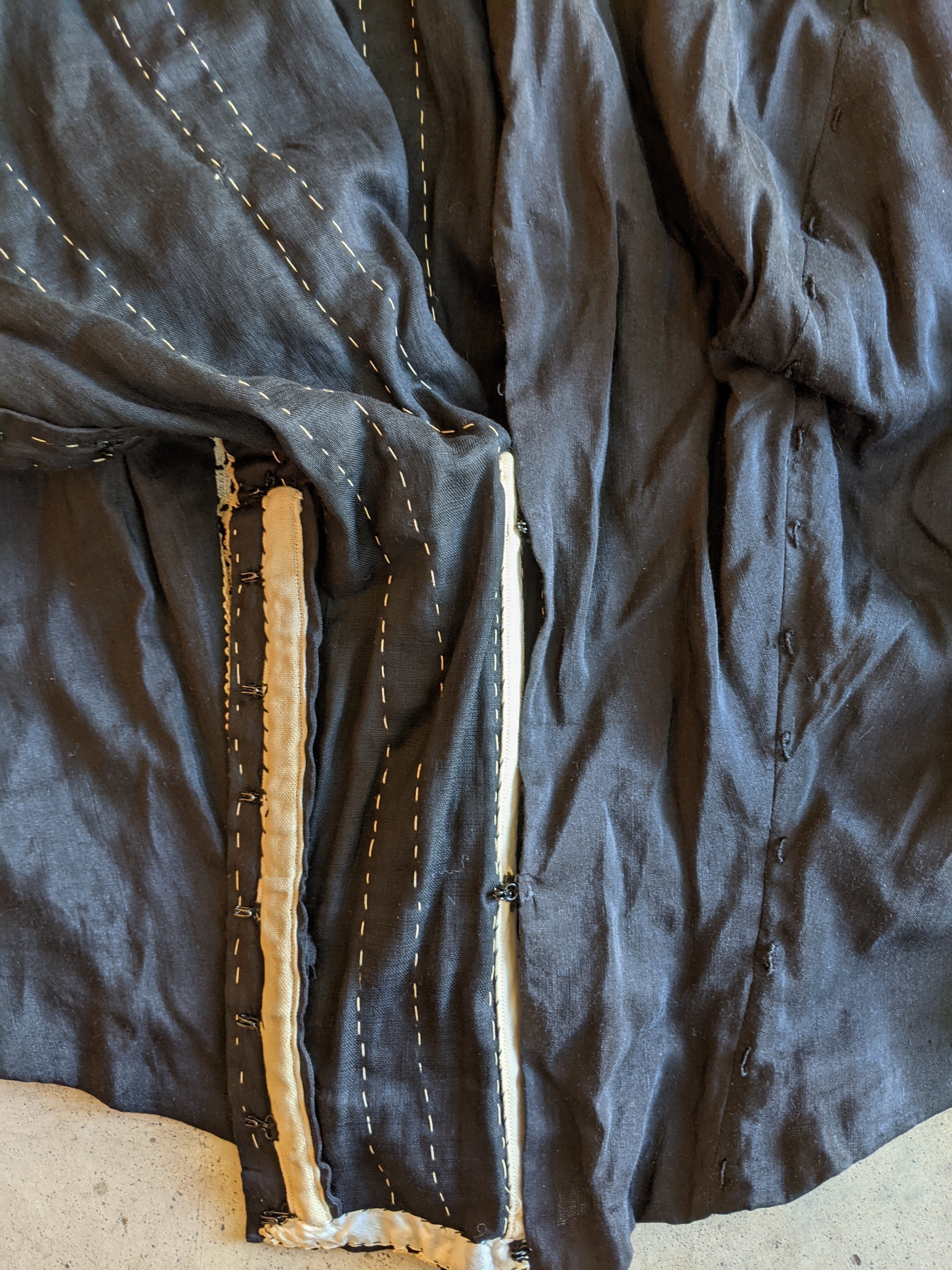 Silk Bodice c. 1900s | 34" Waist