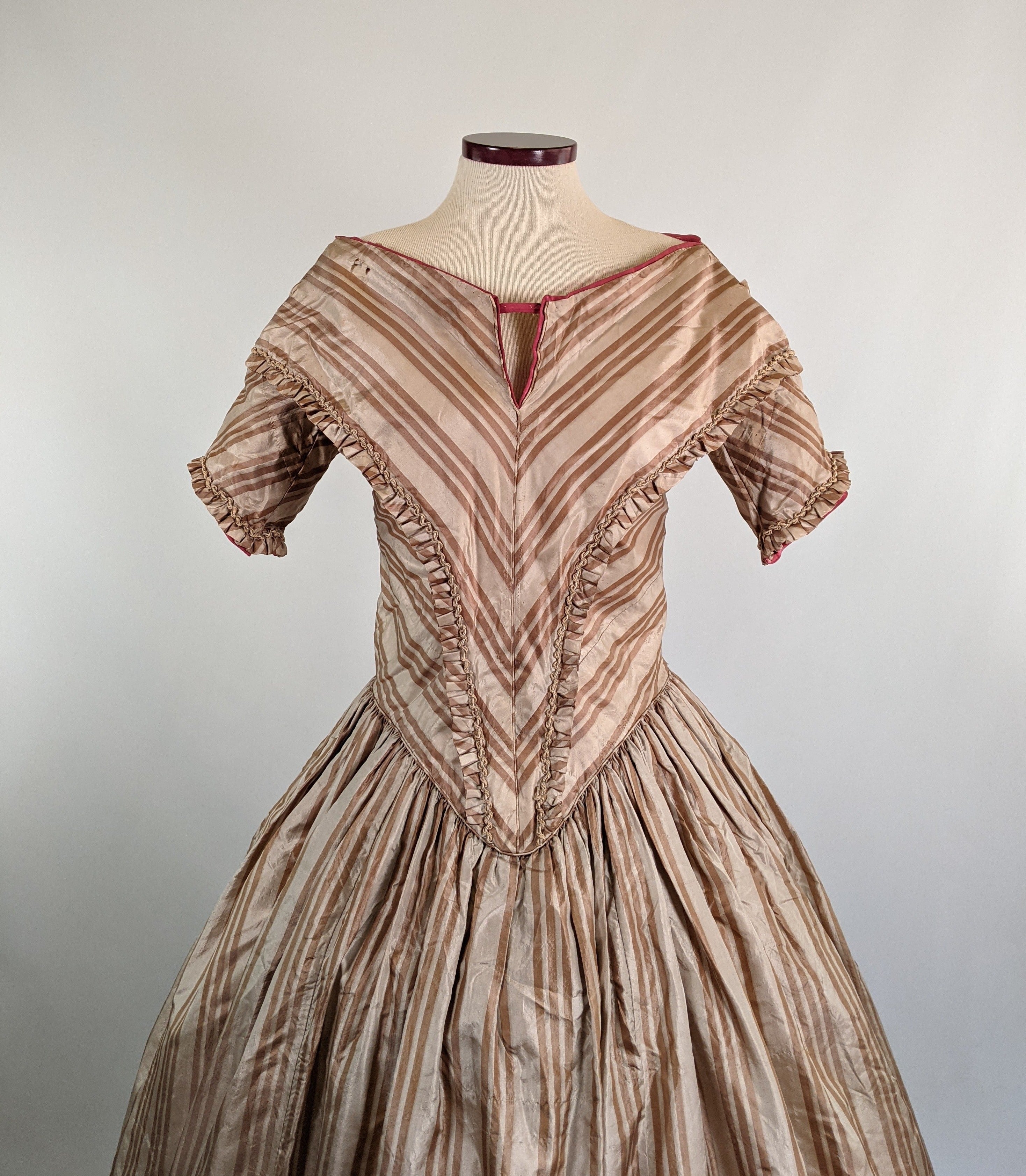 Romantic Era Gold Silk Evening Gown