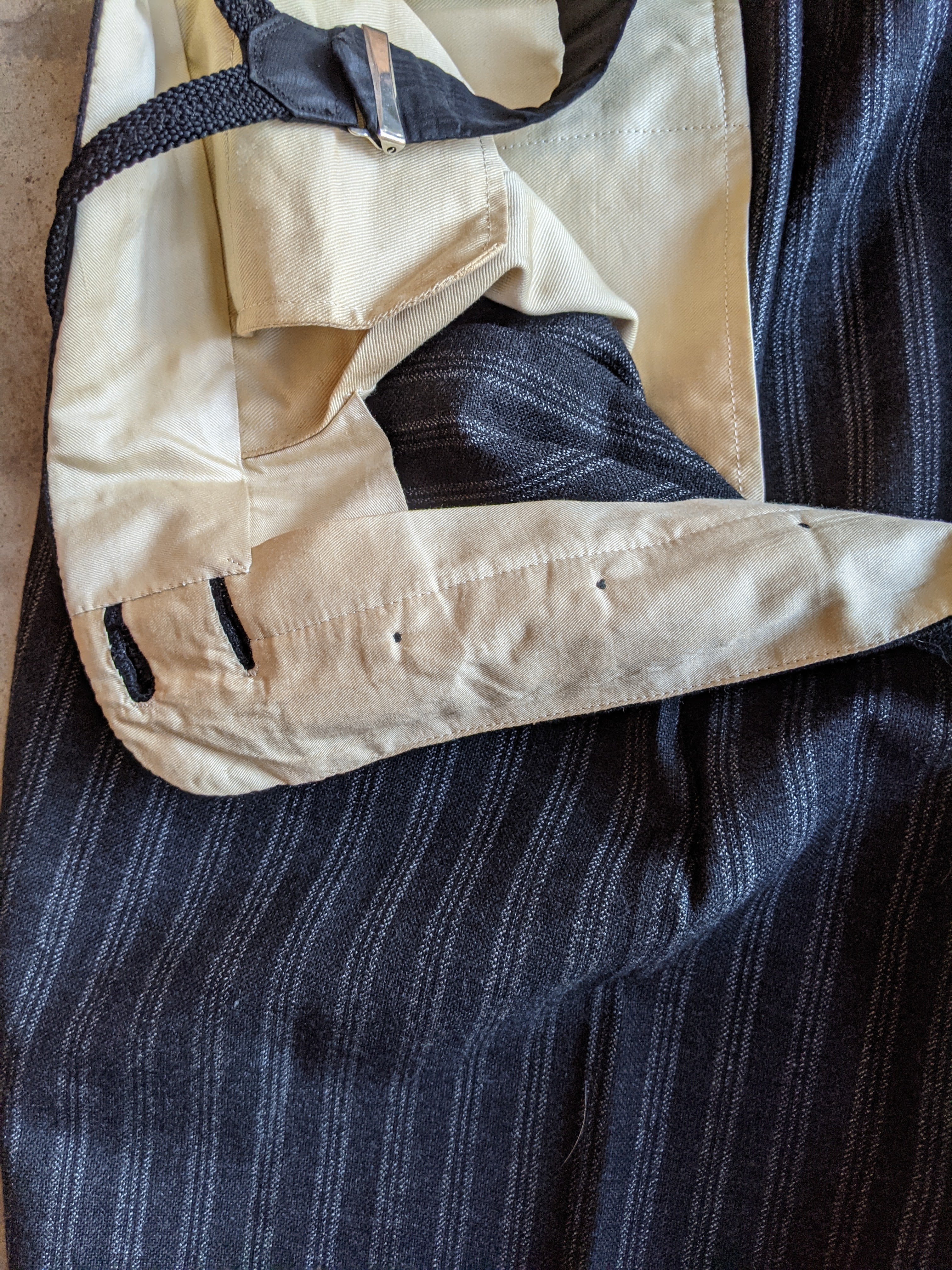 1937 Stroller Suit with Provenance | 38" waist 42" chest