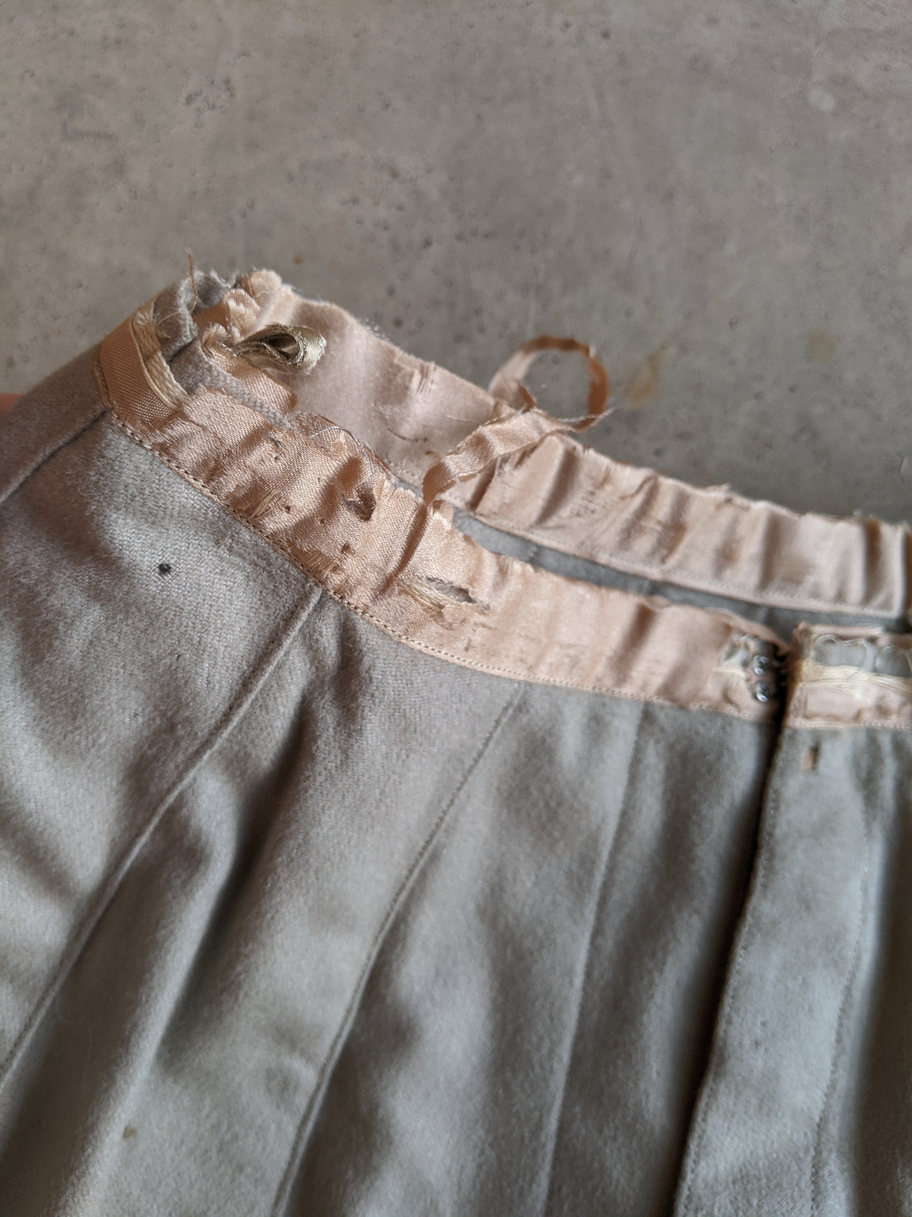 1905-1906 Grey Wool Ensemble | Study + Display