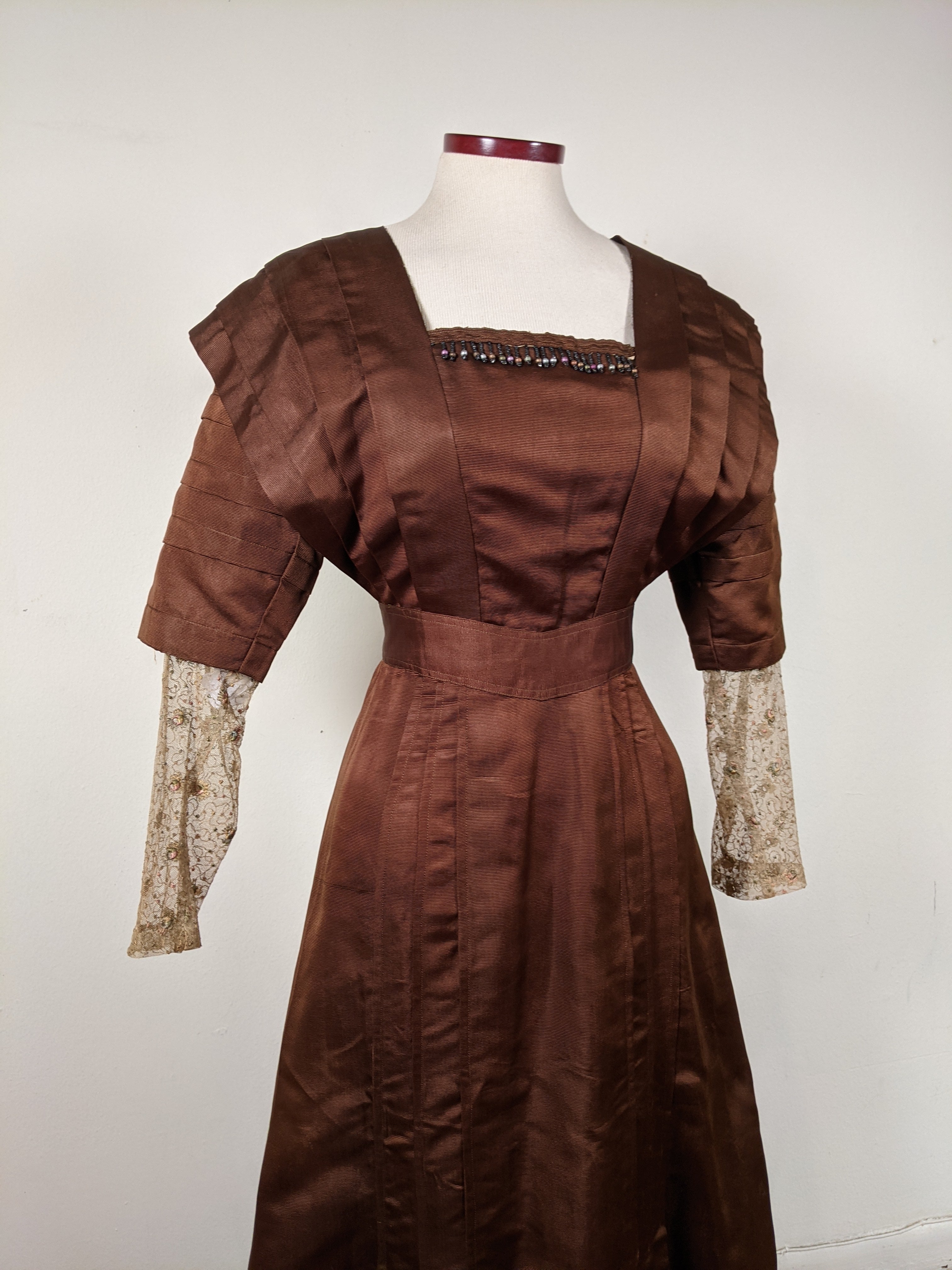 1908-1909 Red Ochre Silk Dress