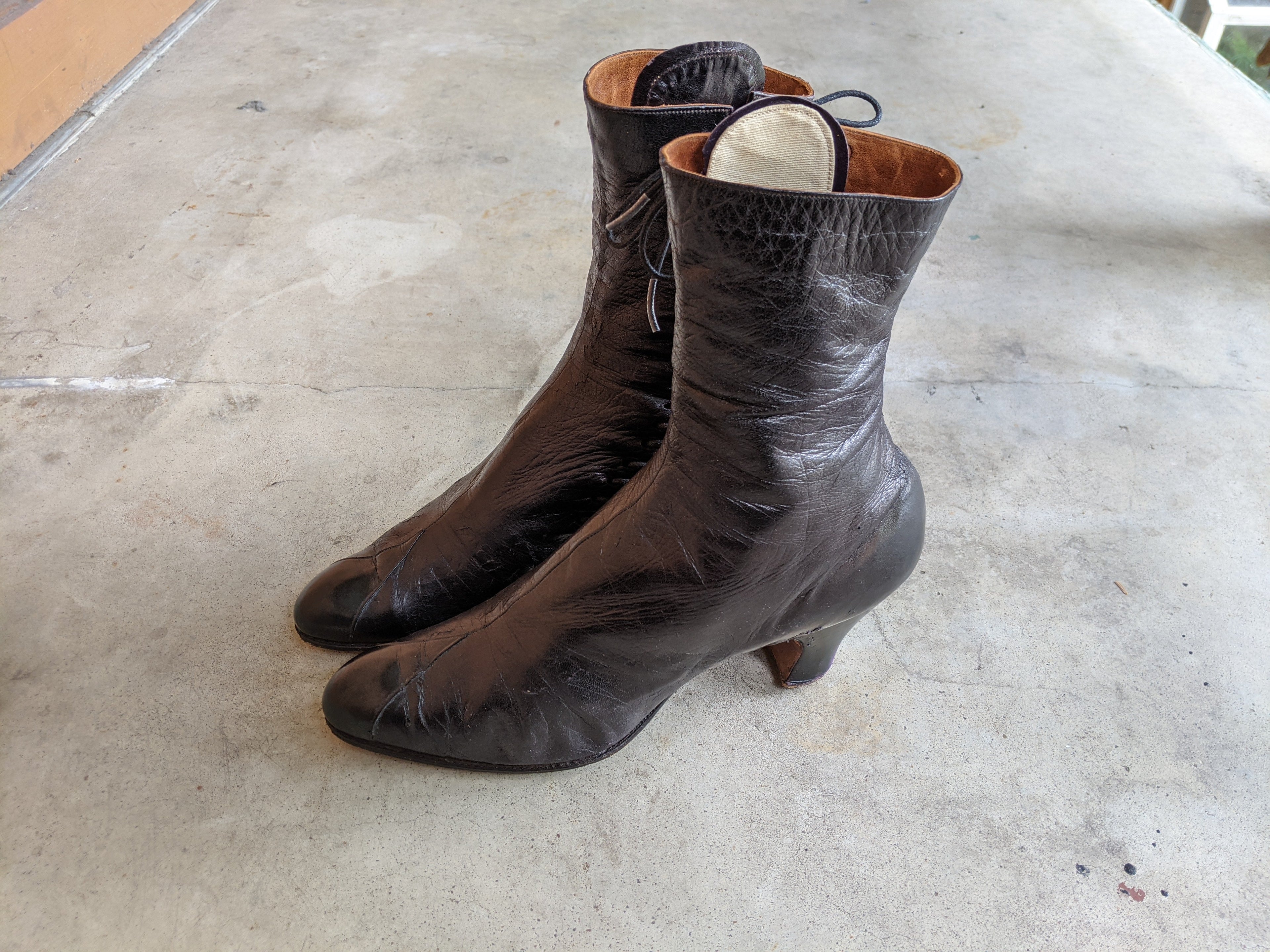 1900s Side Lacing Boots | Approx Sz 7.5-8