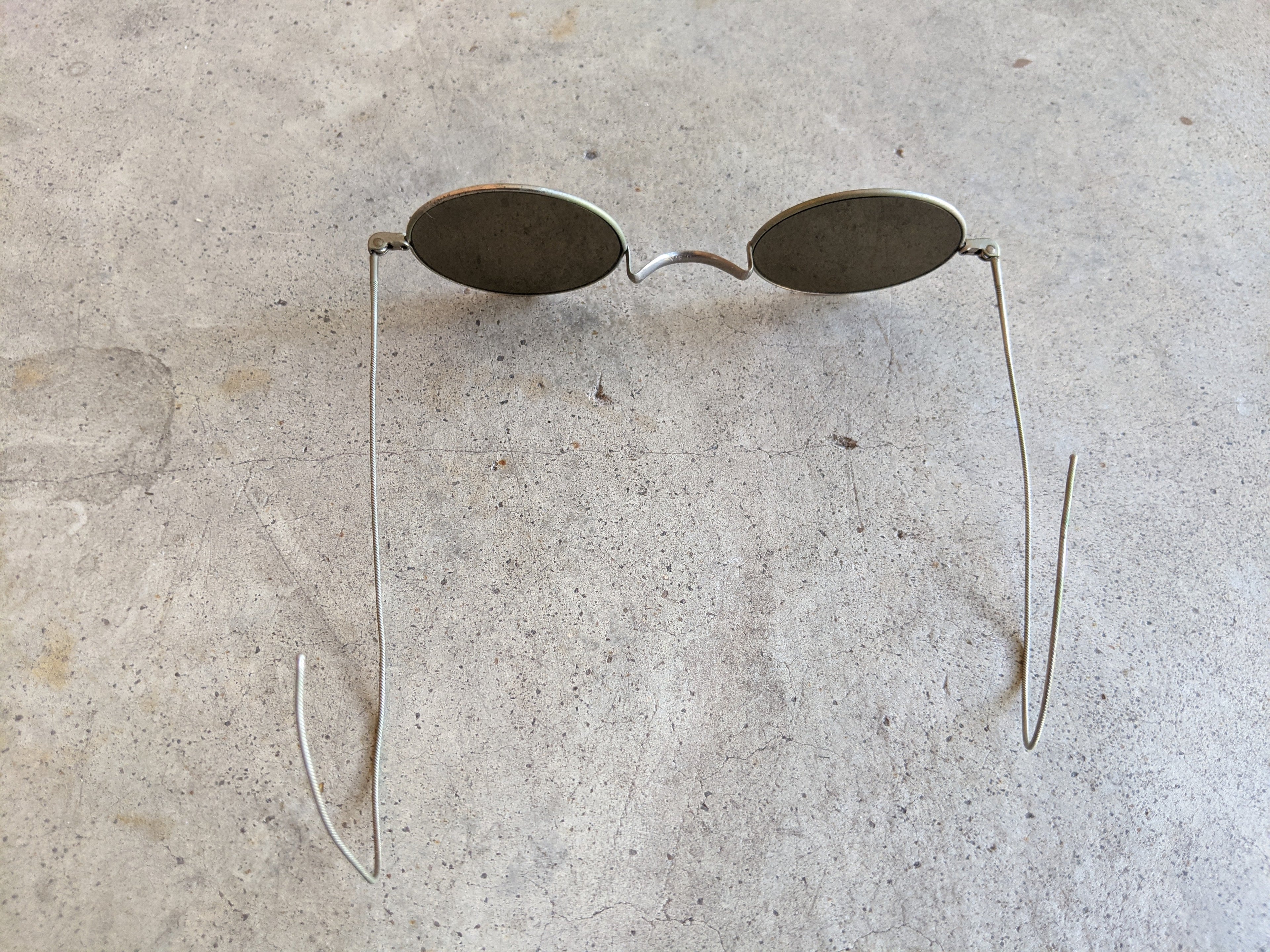 1910s-1920s Tinted Glasses with Round Lenses