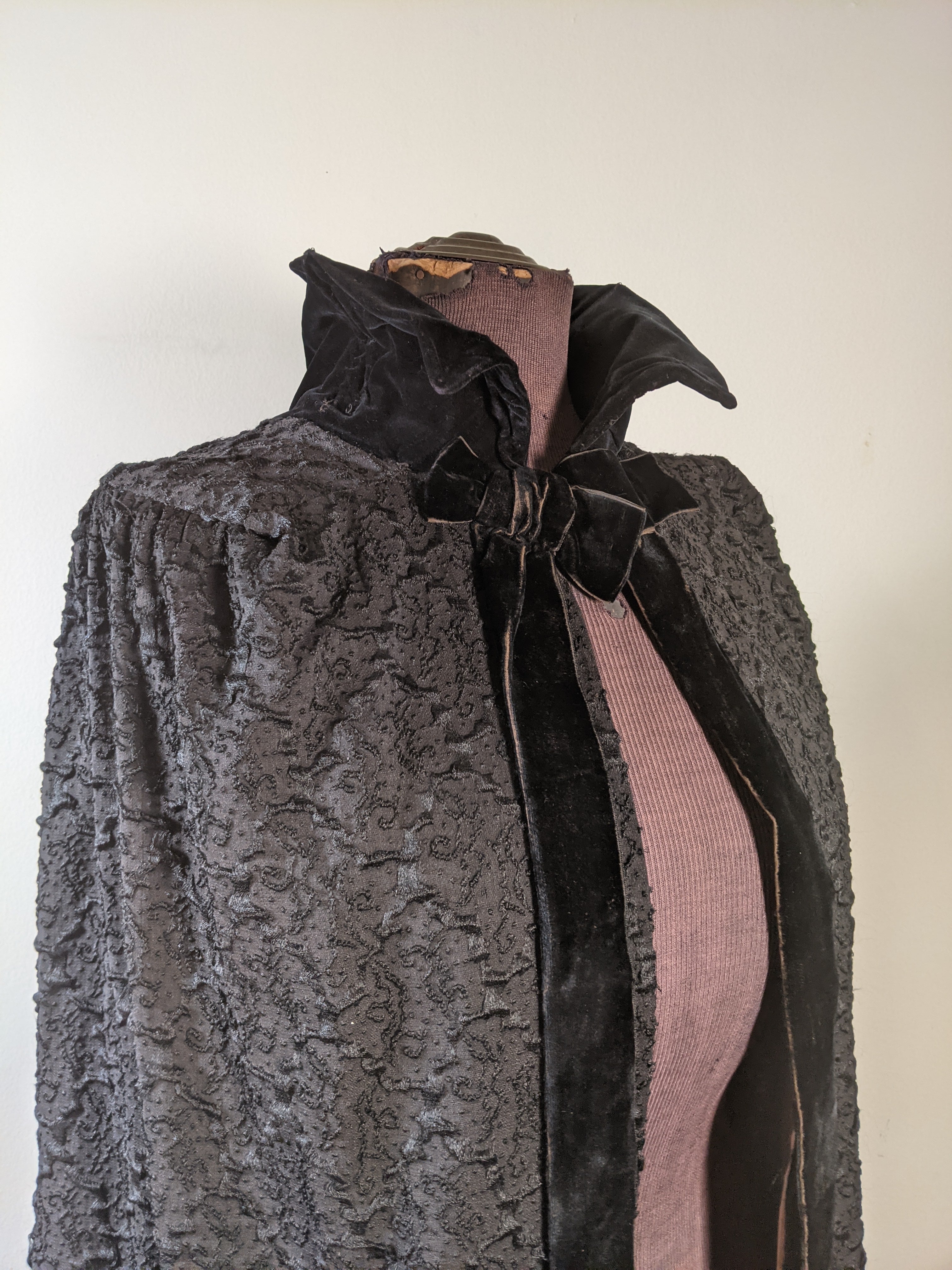 1910s-1920s Vampy Brocade Cape