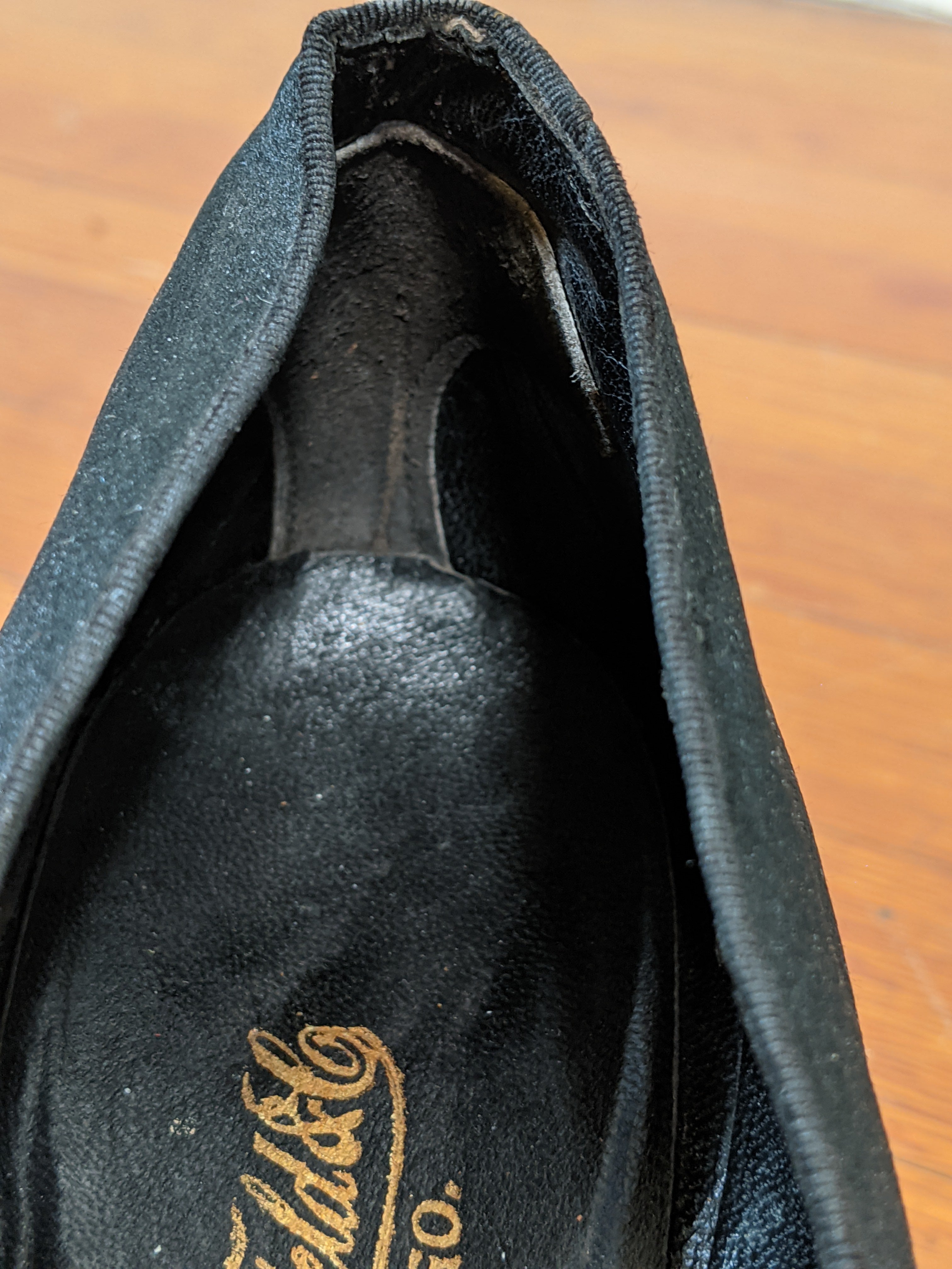 1910s-1920s Marshall Field & Co. Silk Pumps | Sz 7.5 - 8