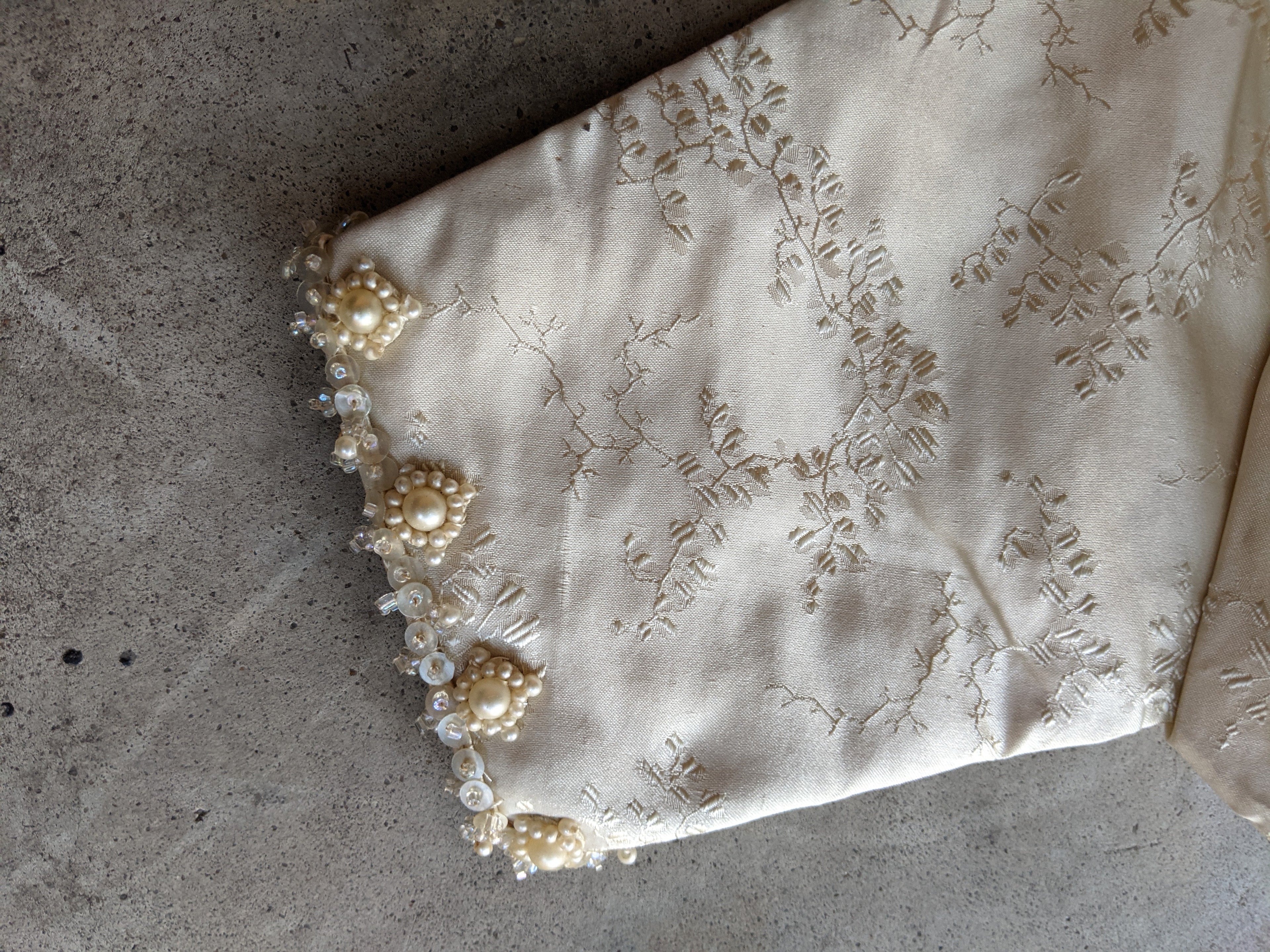 1890s Cream Silk Gigot Sleeve Bodice