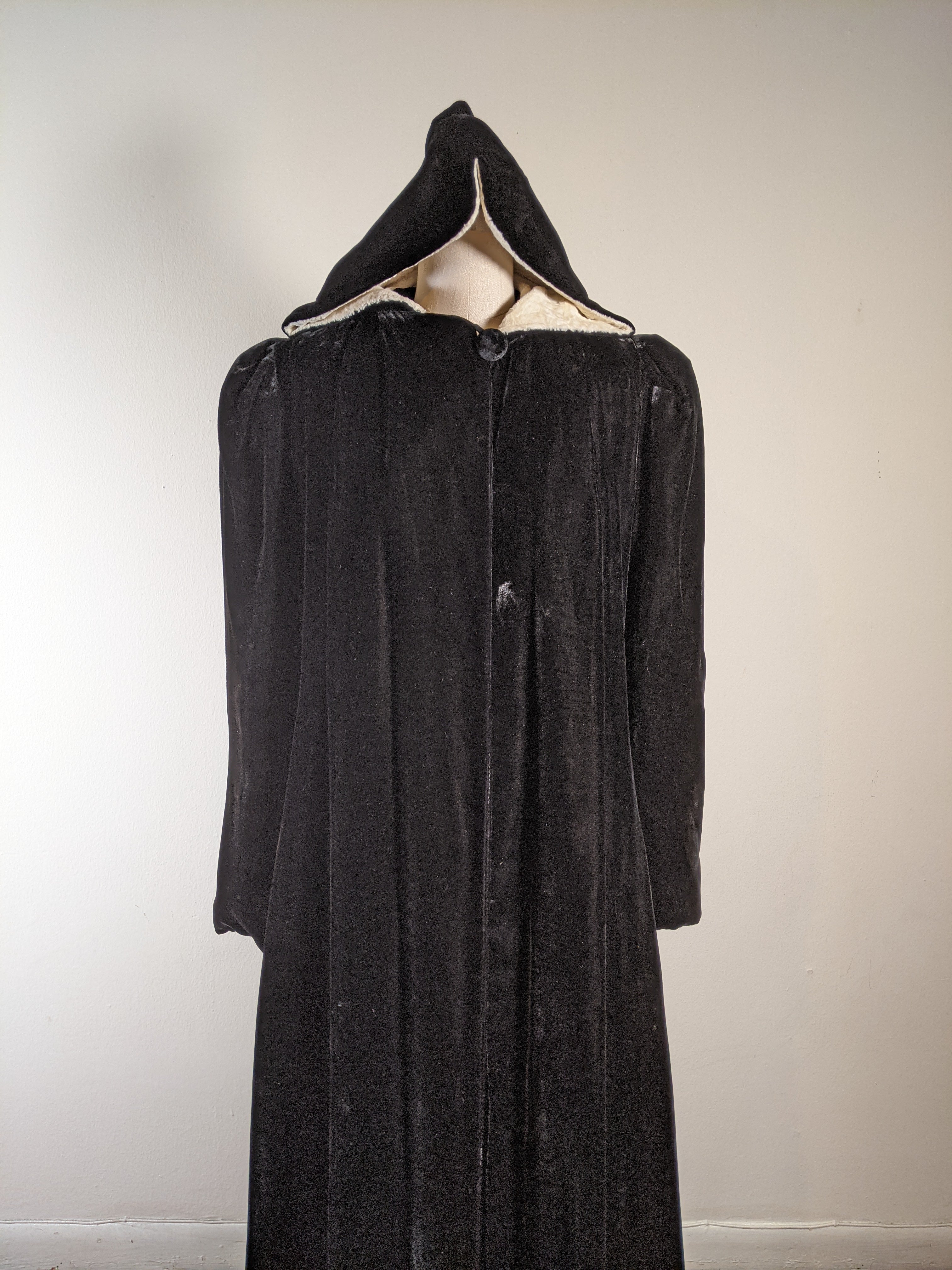 c. 1930s-1940s Hooded Velvet Cloak