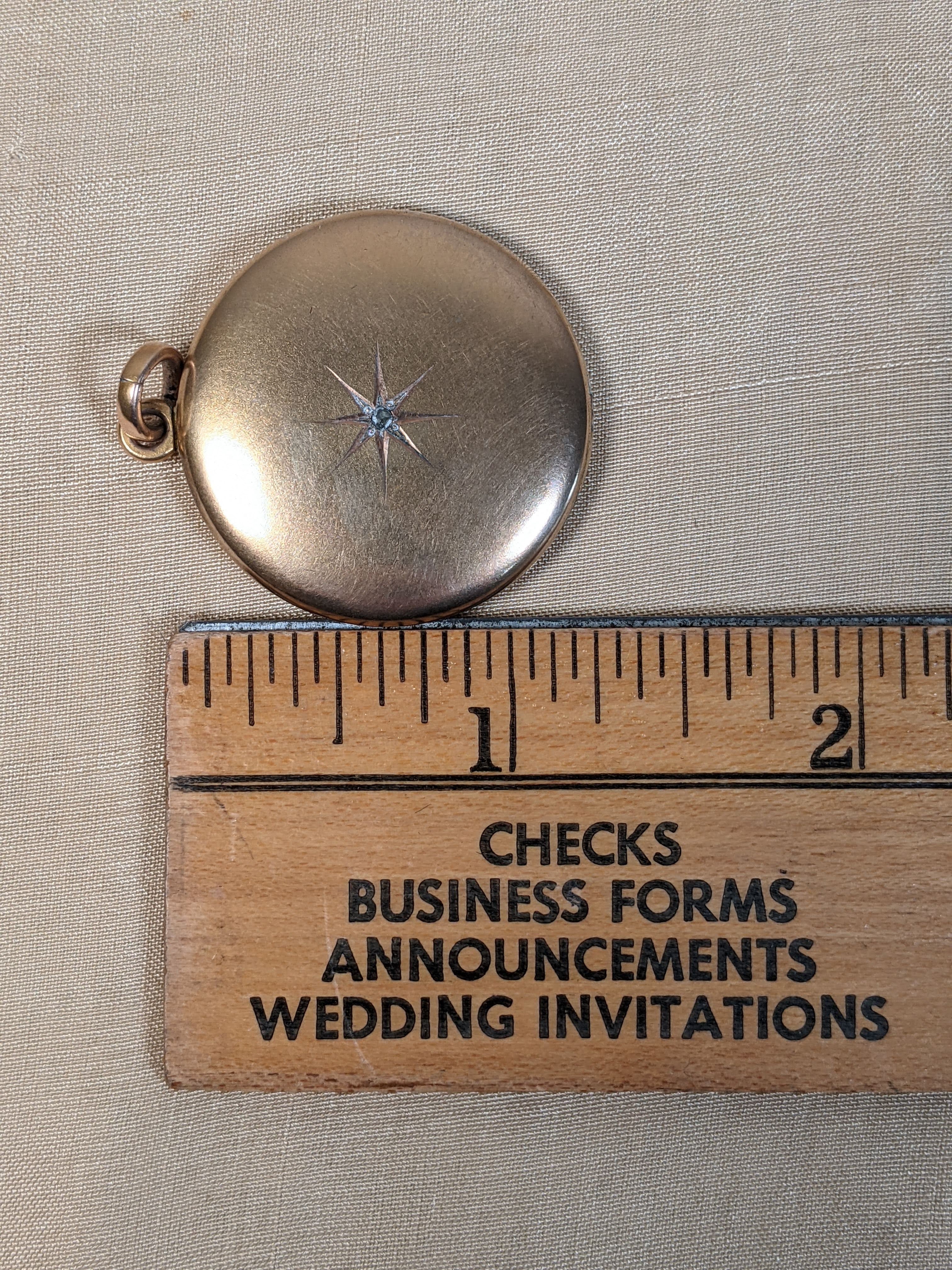 c. 1910s Gold Shell Diamond Star Locket