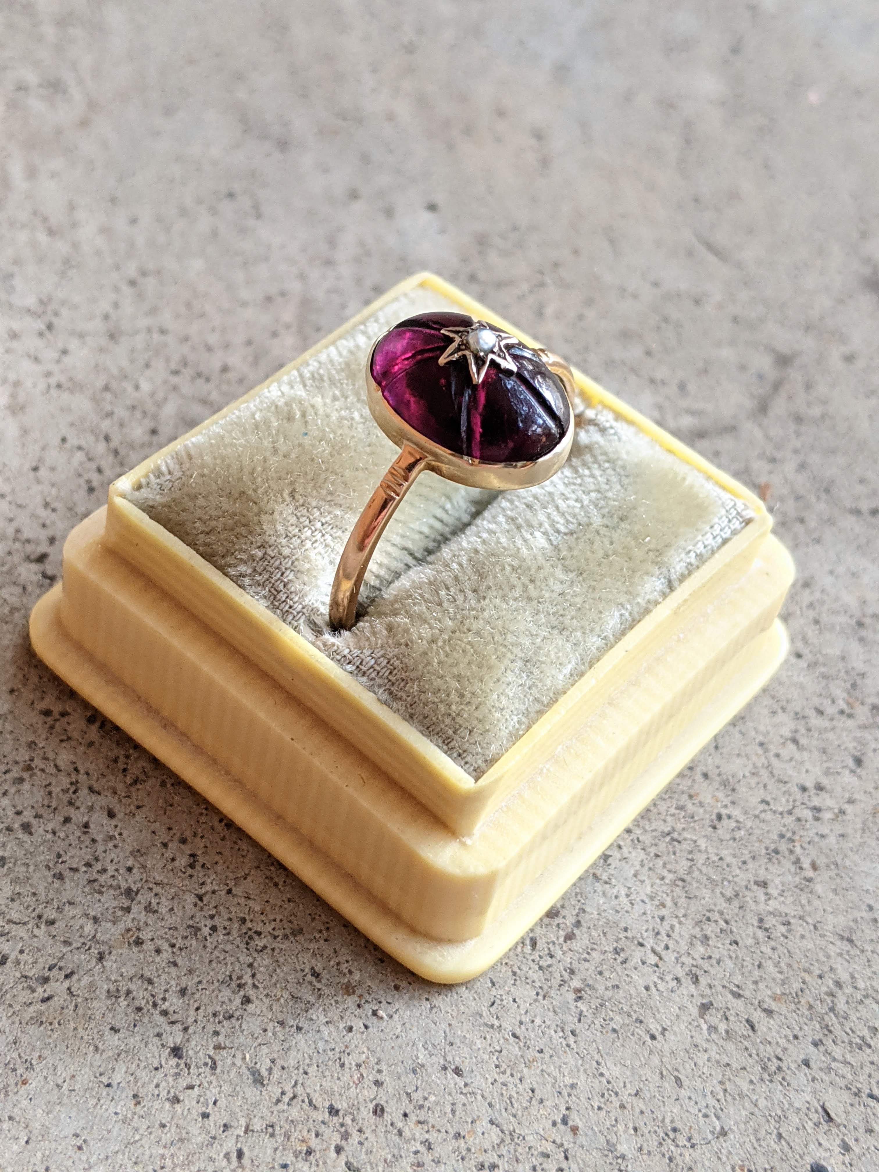 Victorian Almandine Garnet 15k Gold Star Ring