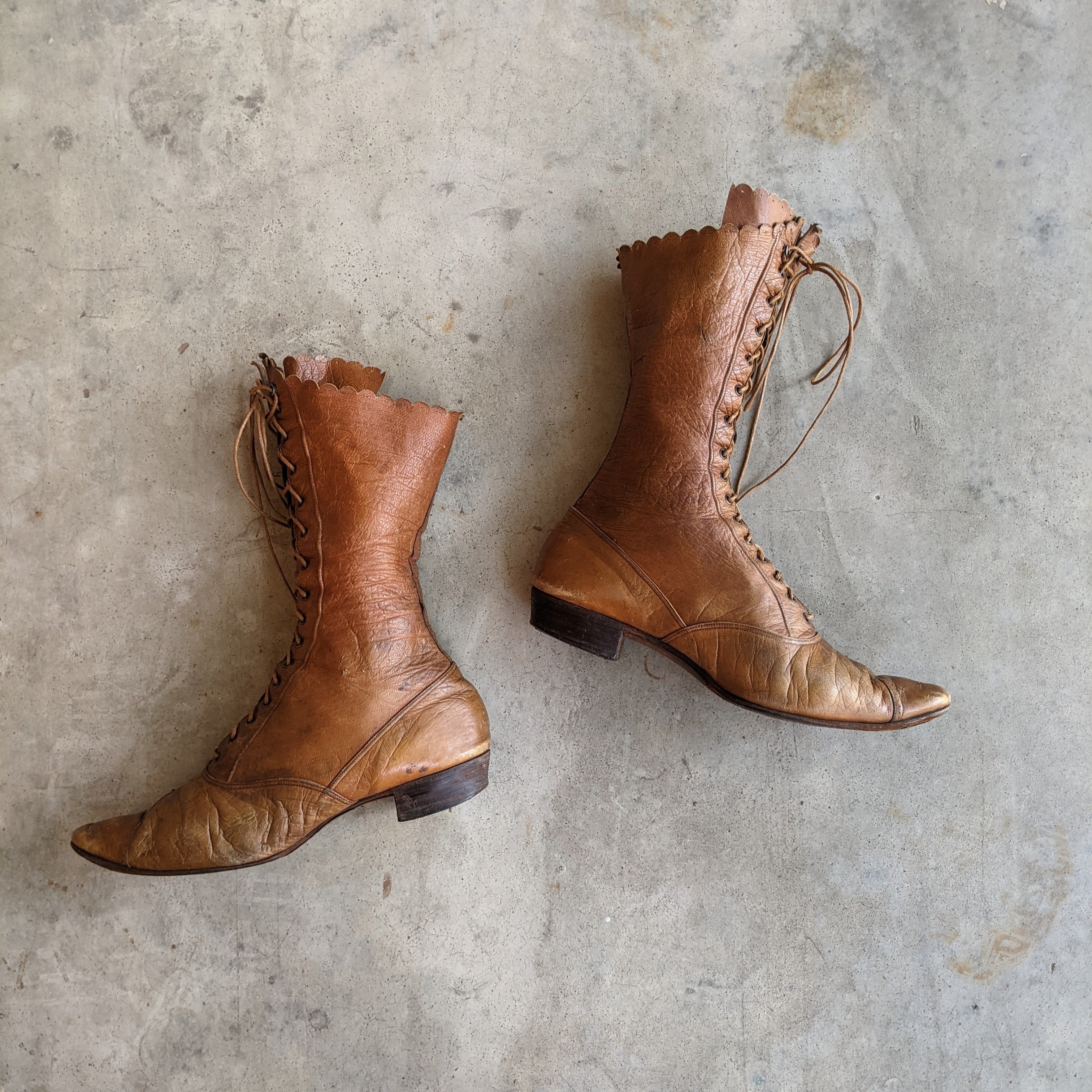 c. 1890s Brown Lace Up Boots | Approx Sz. 7