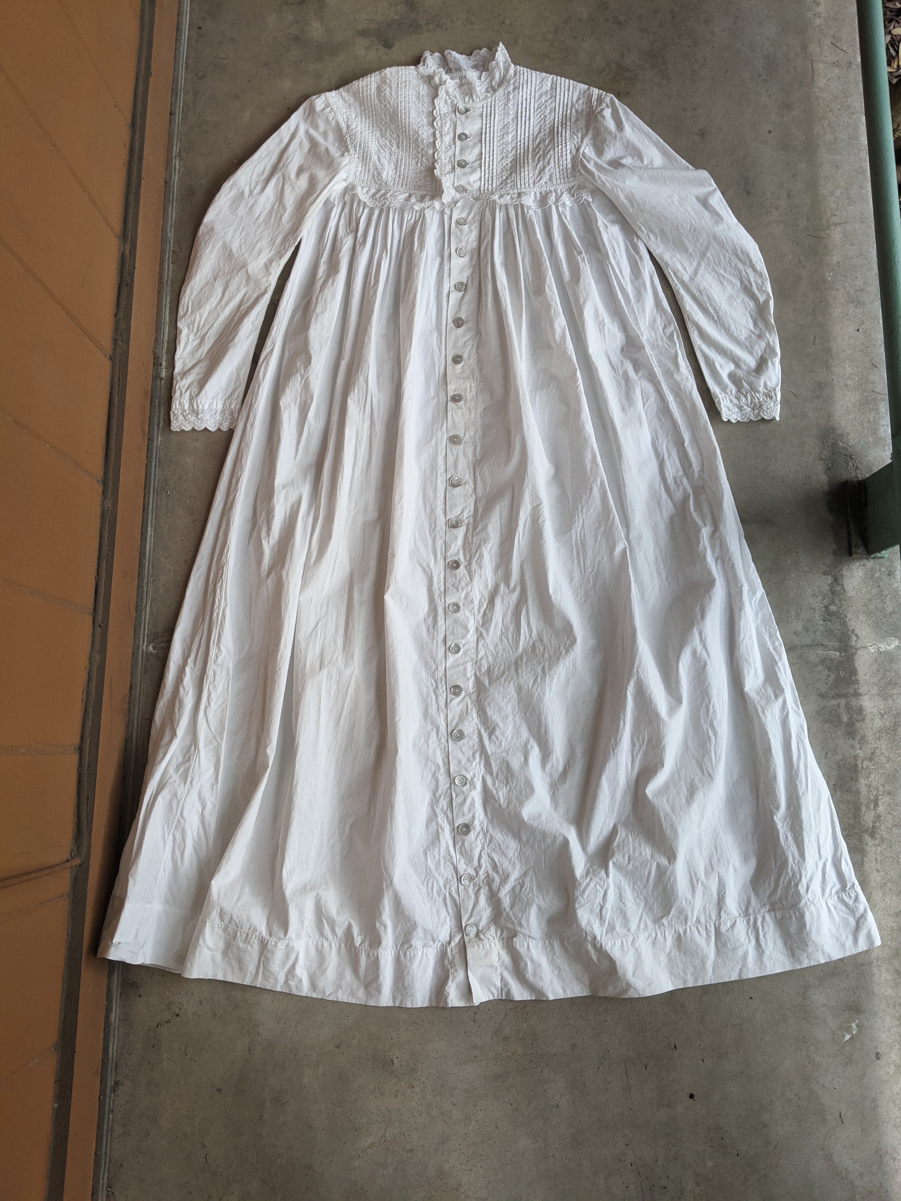 1880s Cotton Night Dress