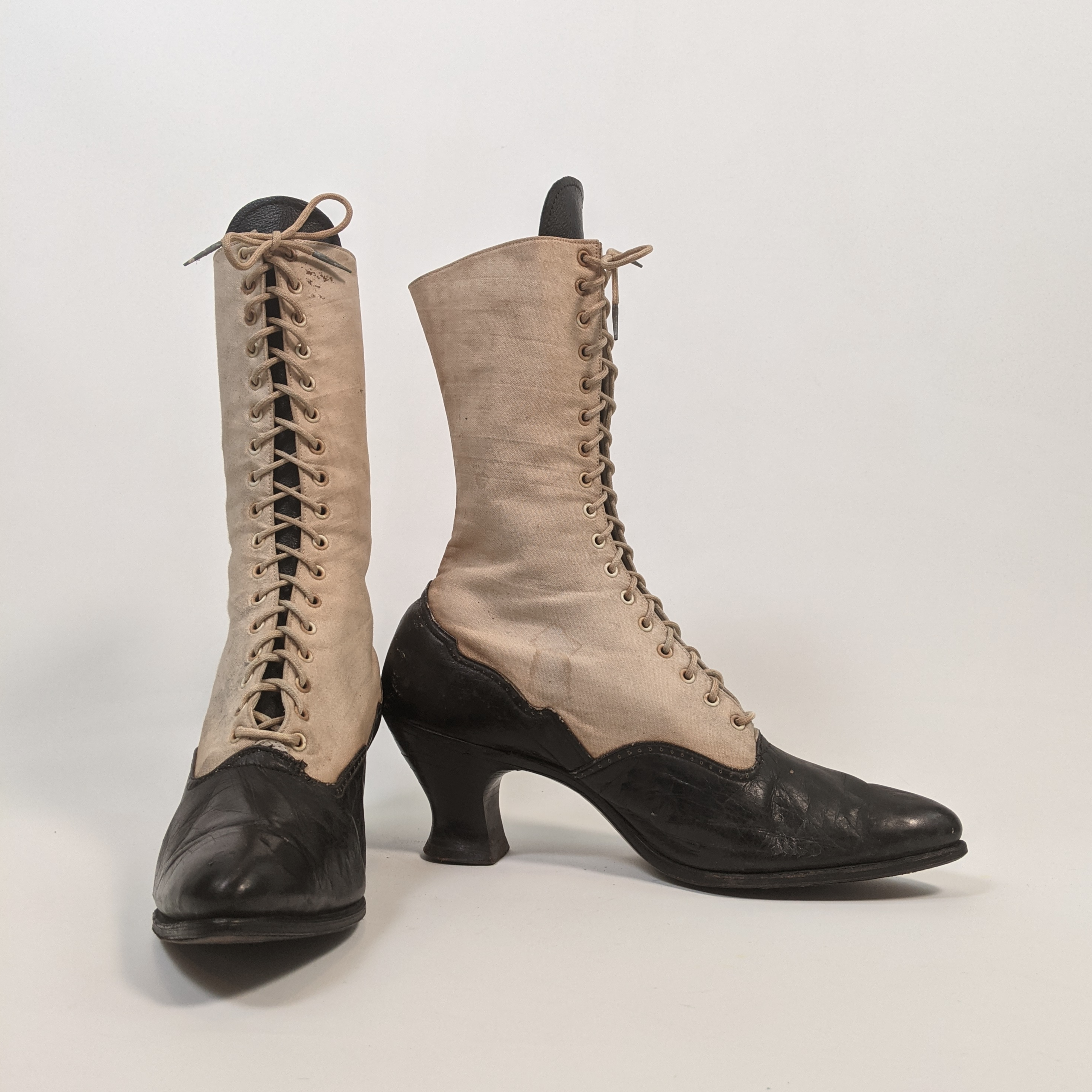 1910s Black and White Boots | Approx Sz 7.5