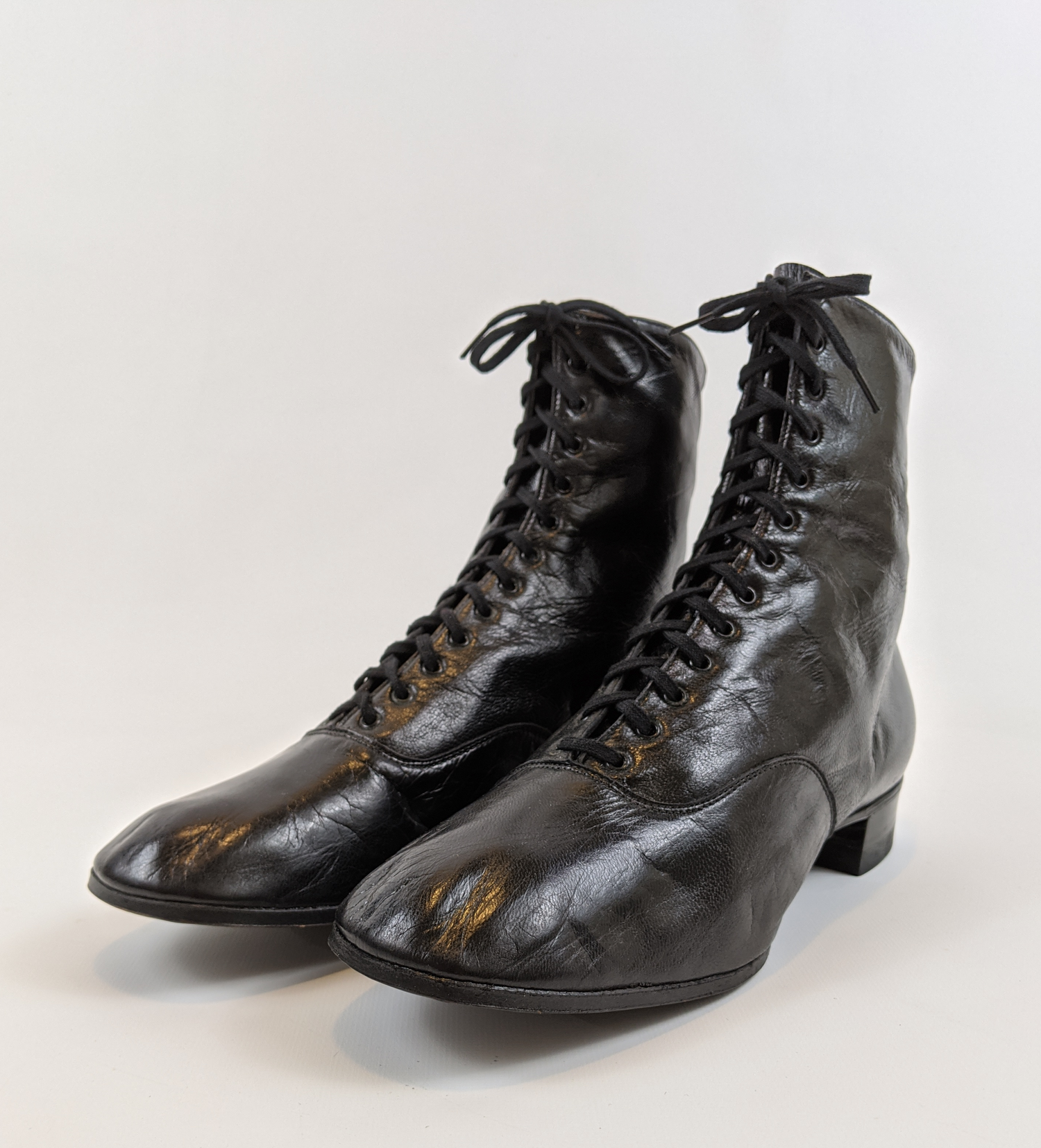 1930s Black Lace Up Boots | Approx Sz 7-7.5