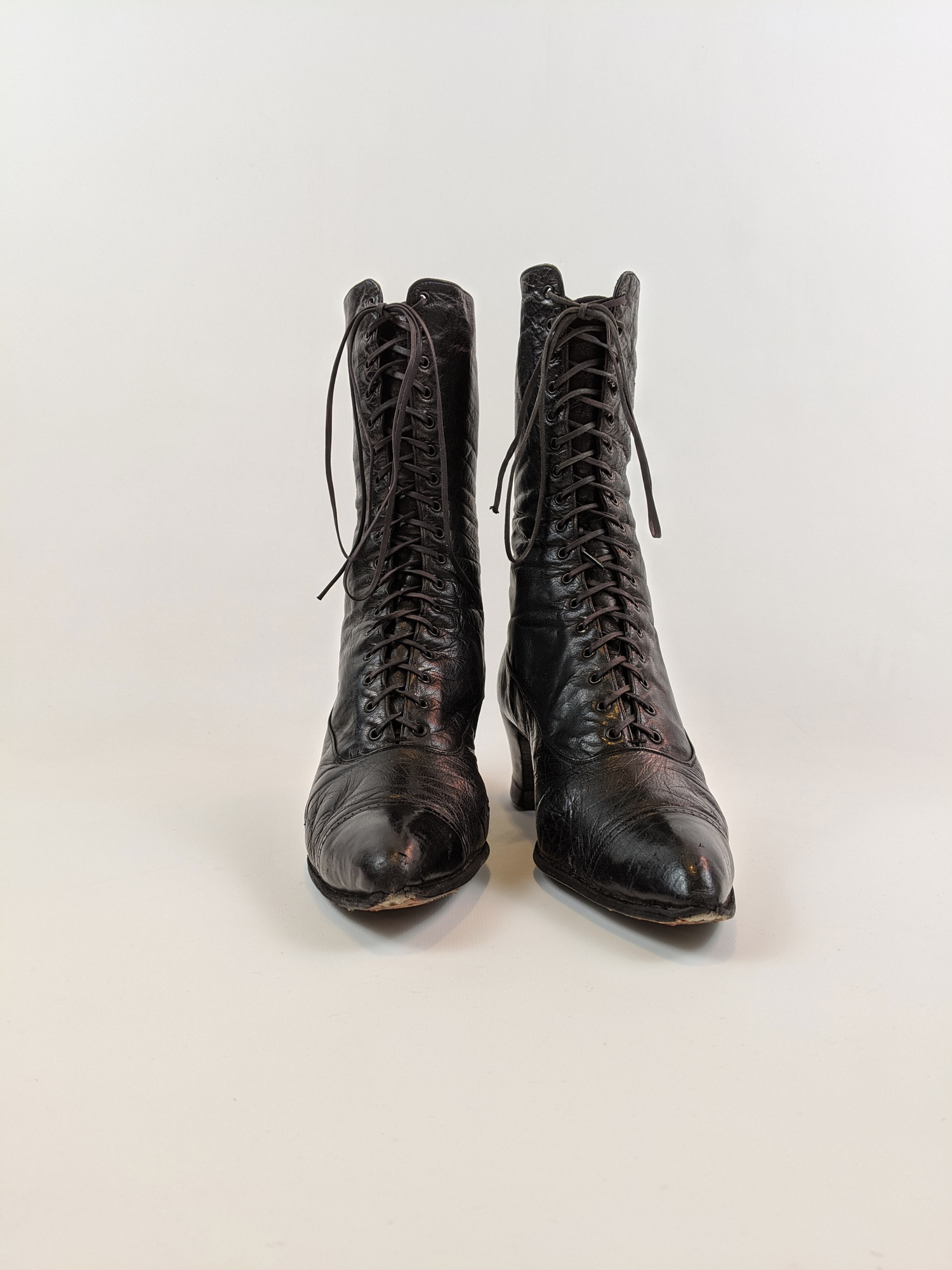 1910s-1920s Black Lace Up Boots | Approx Sz 6-6.5