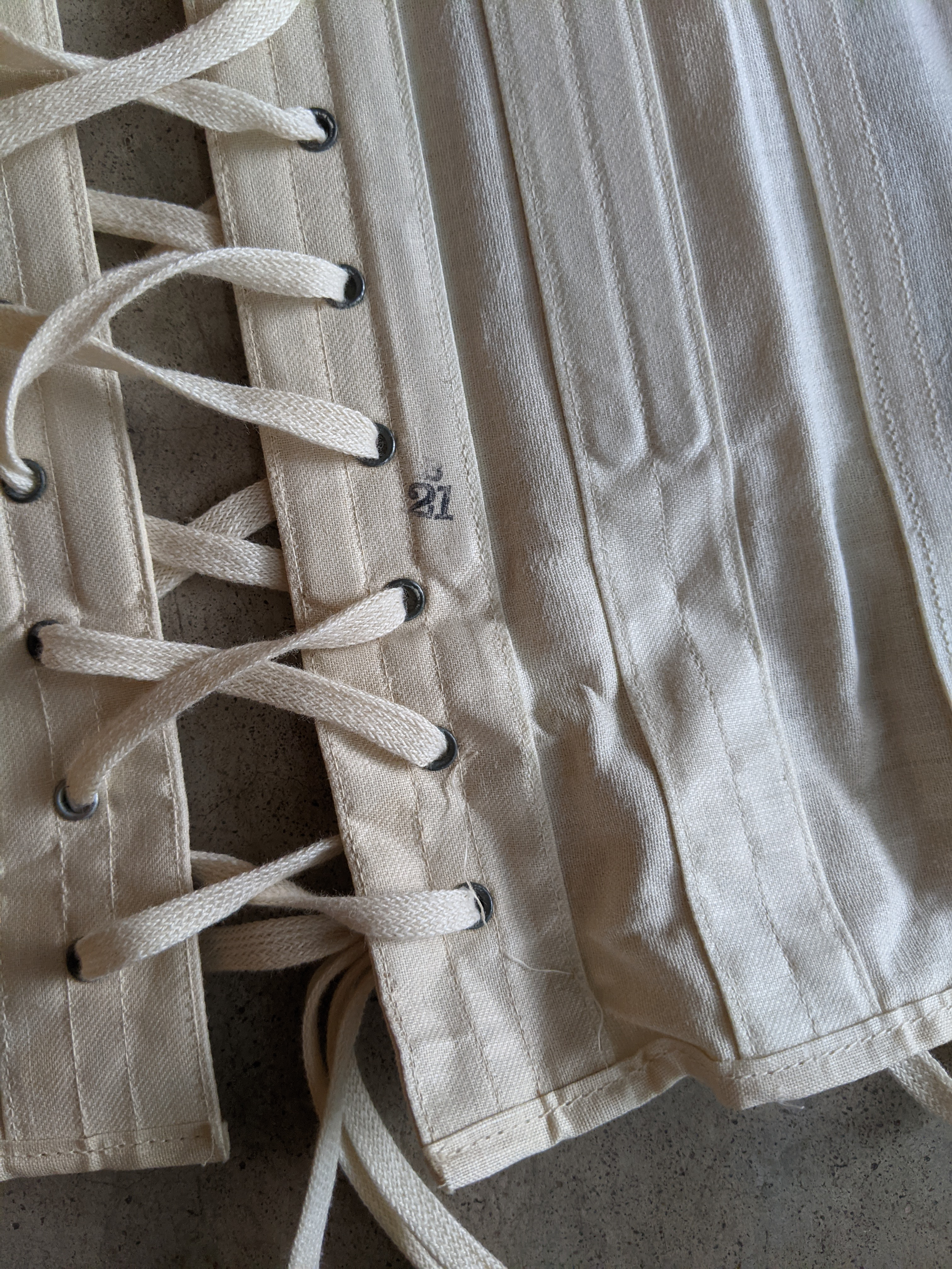 1910s Deadstock Corset - 21" - 