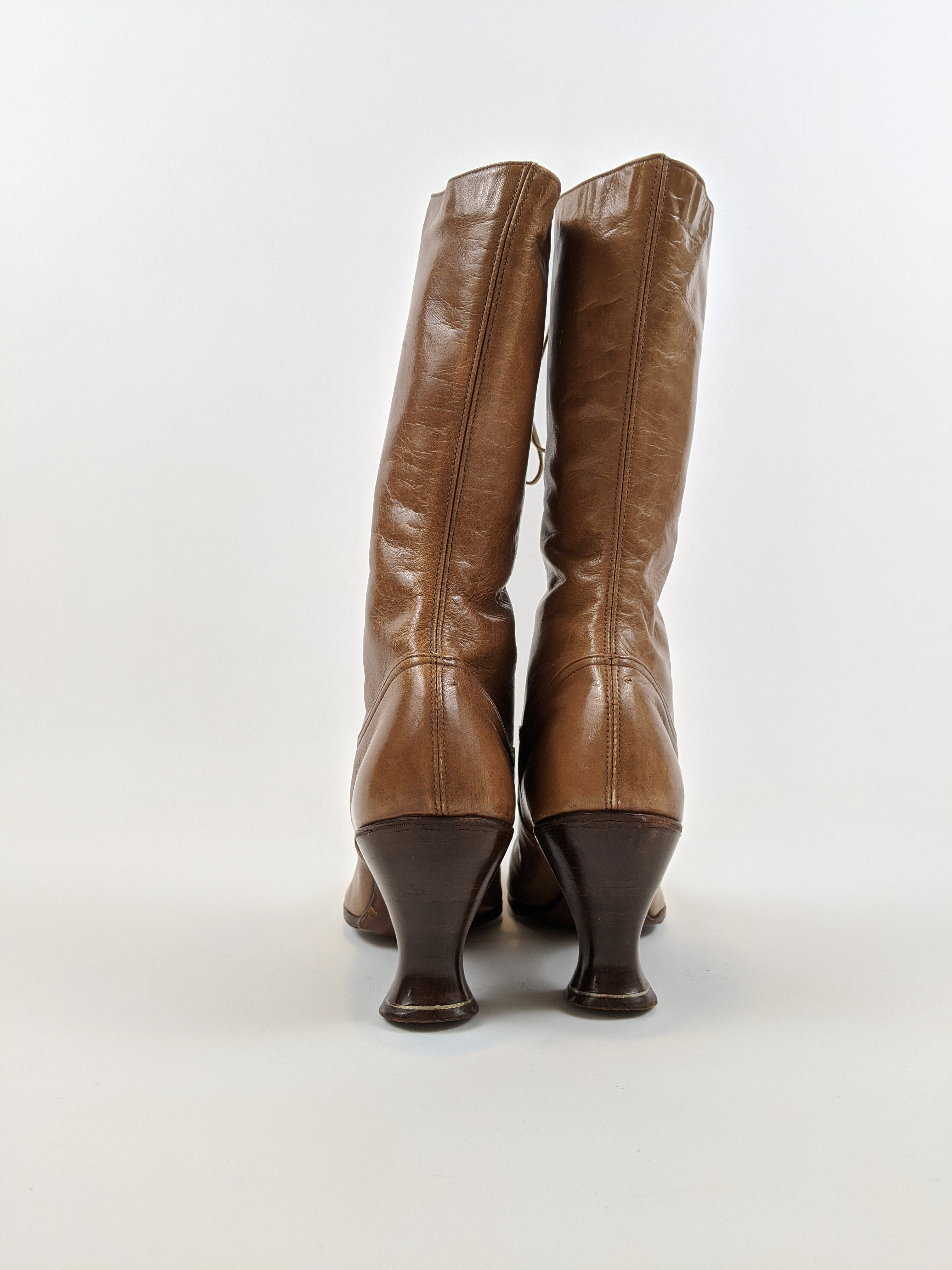 1920s Tan Lace Up Louis Heel Boots | Approx Sz 5