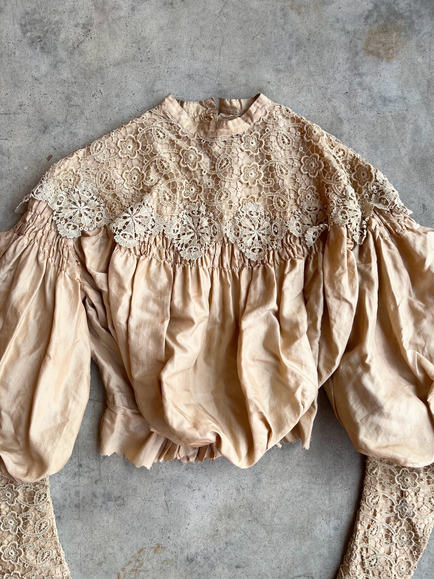 c. 1904 Peach Silk Blouse | Study + Display