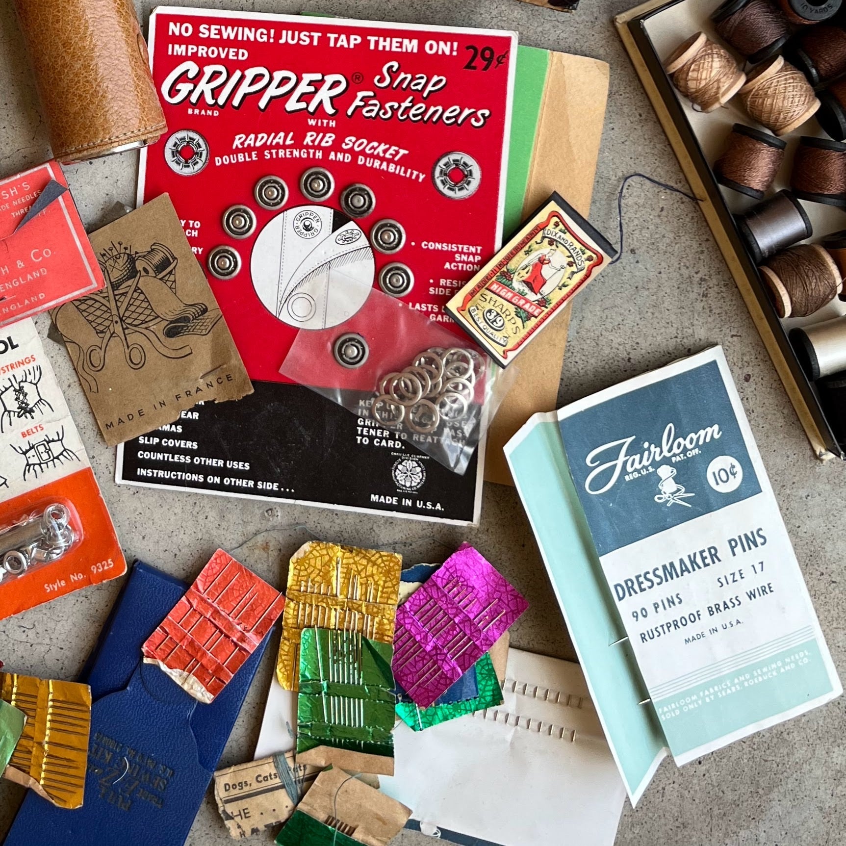 Lot of Vintage/Antique Sewing Notions