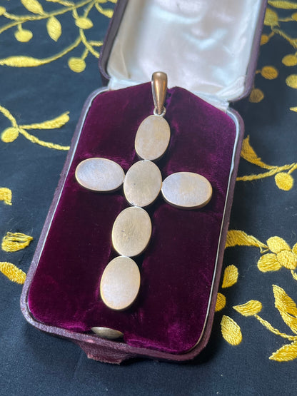 Victorian Boxed Agate Cross Pendant