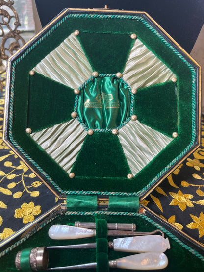 Victorian c. 1898 Sewing Kit in Box