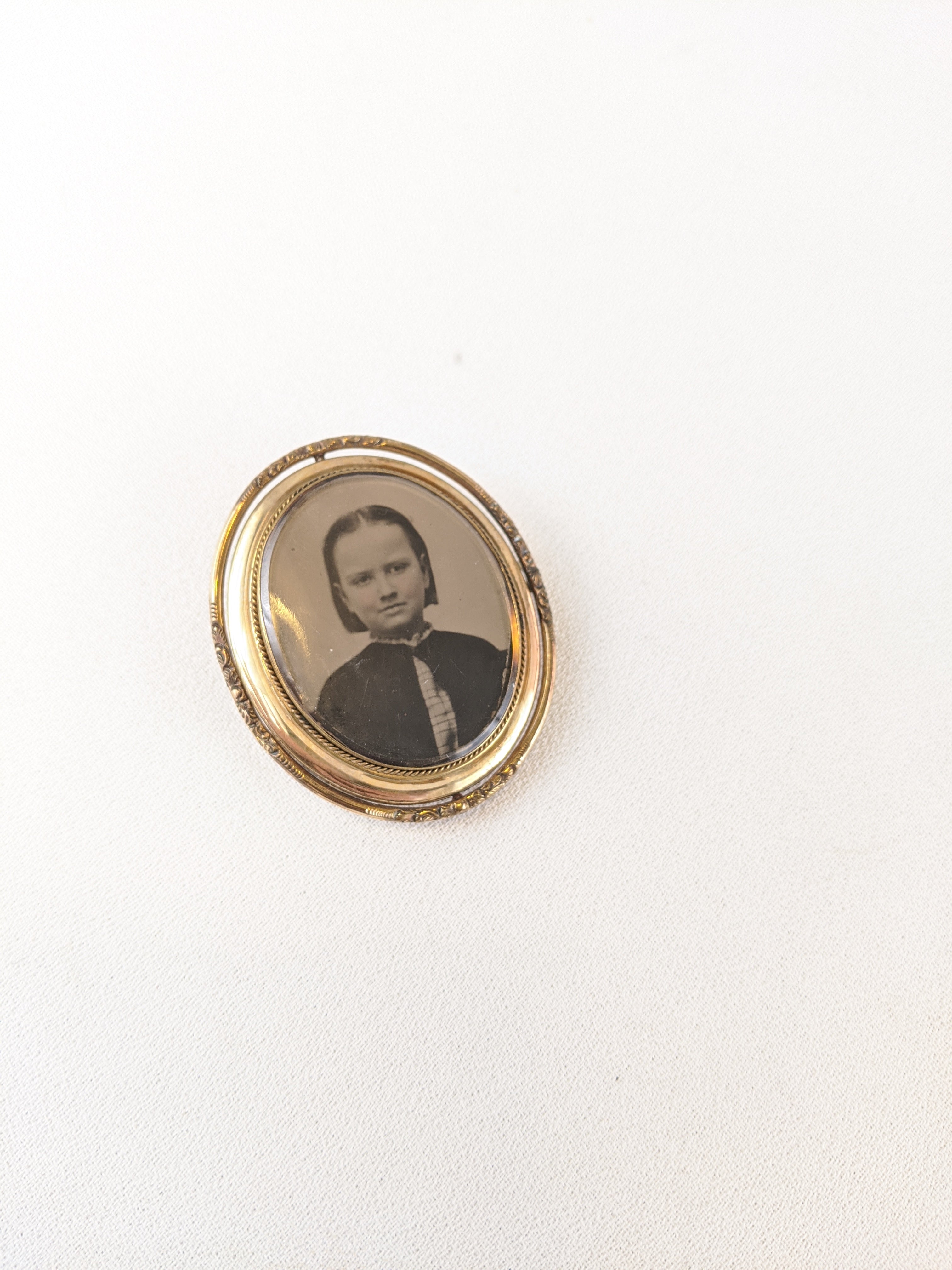 Victorian Swivel Cameo Photo Brooch - Double Sided