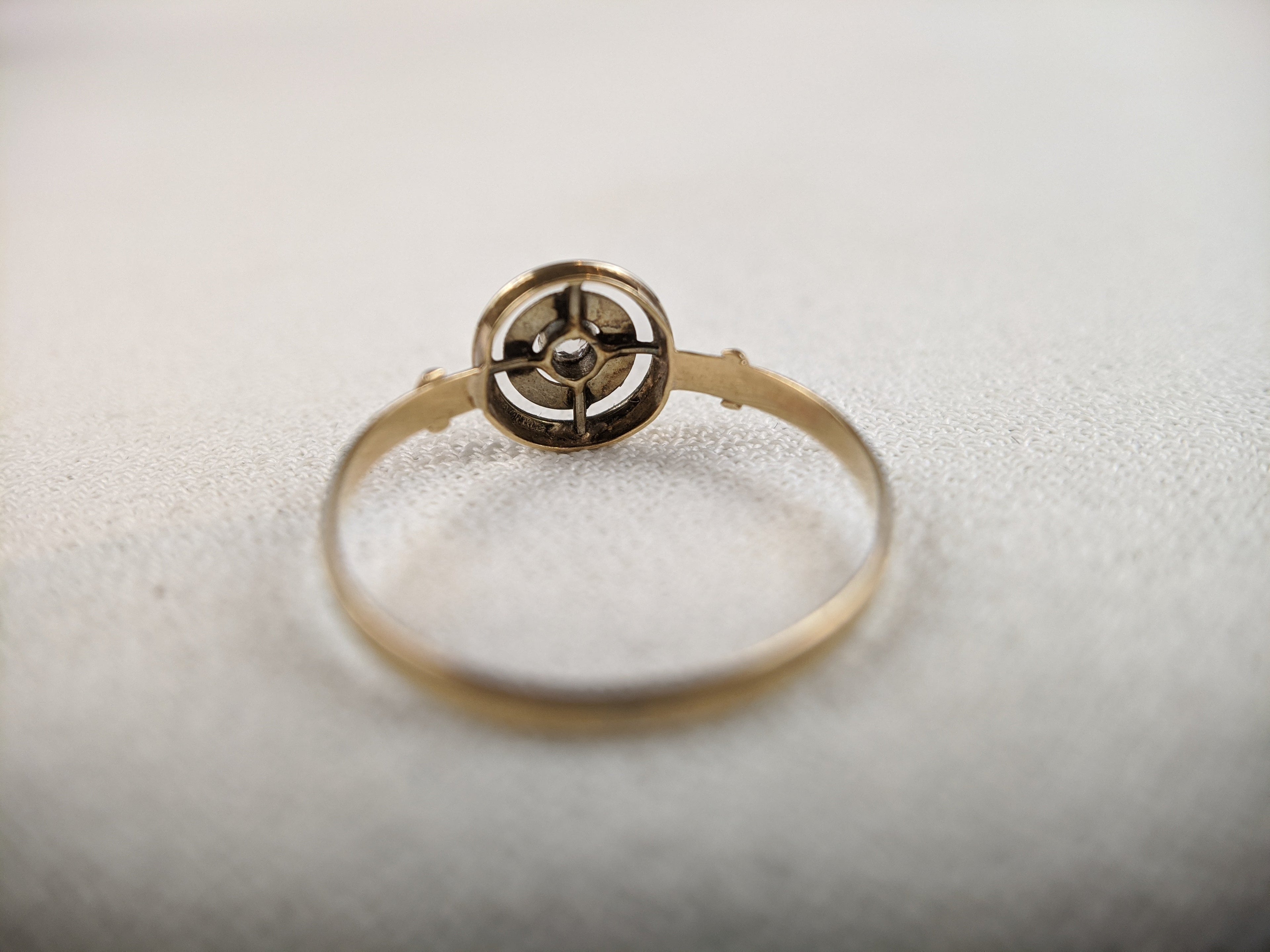 Edwardian 18k Gold Diamond Ring with Platinum Top