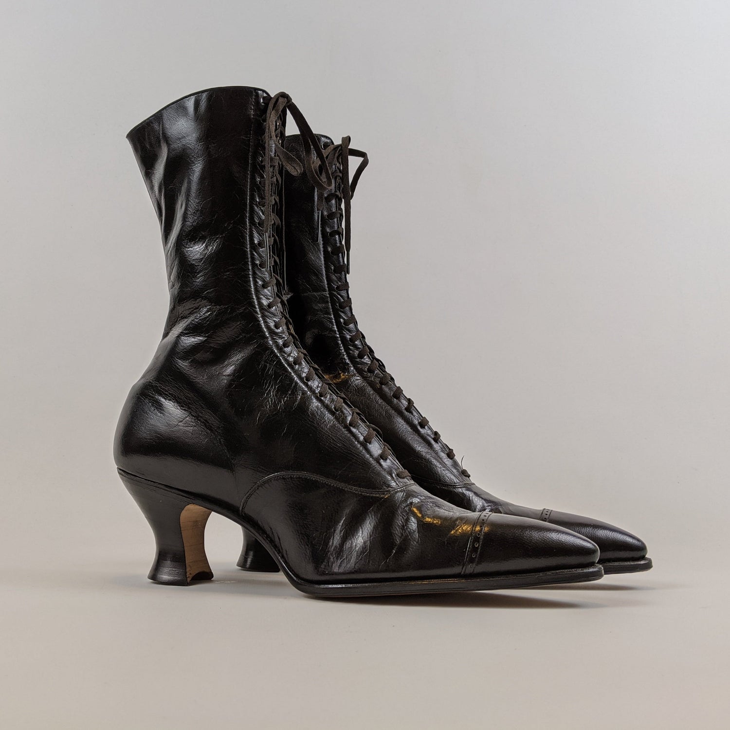 1920s Black Lace Up Louis Heel Boots | Approx Sz 6.5-7