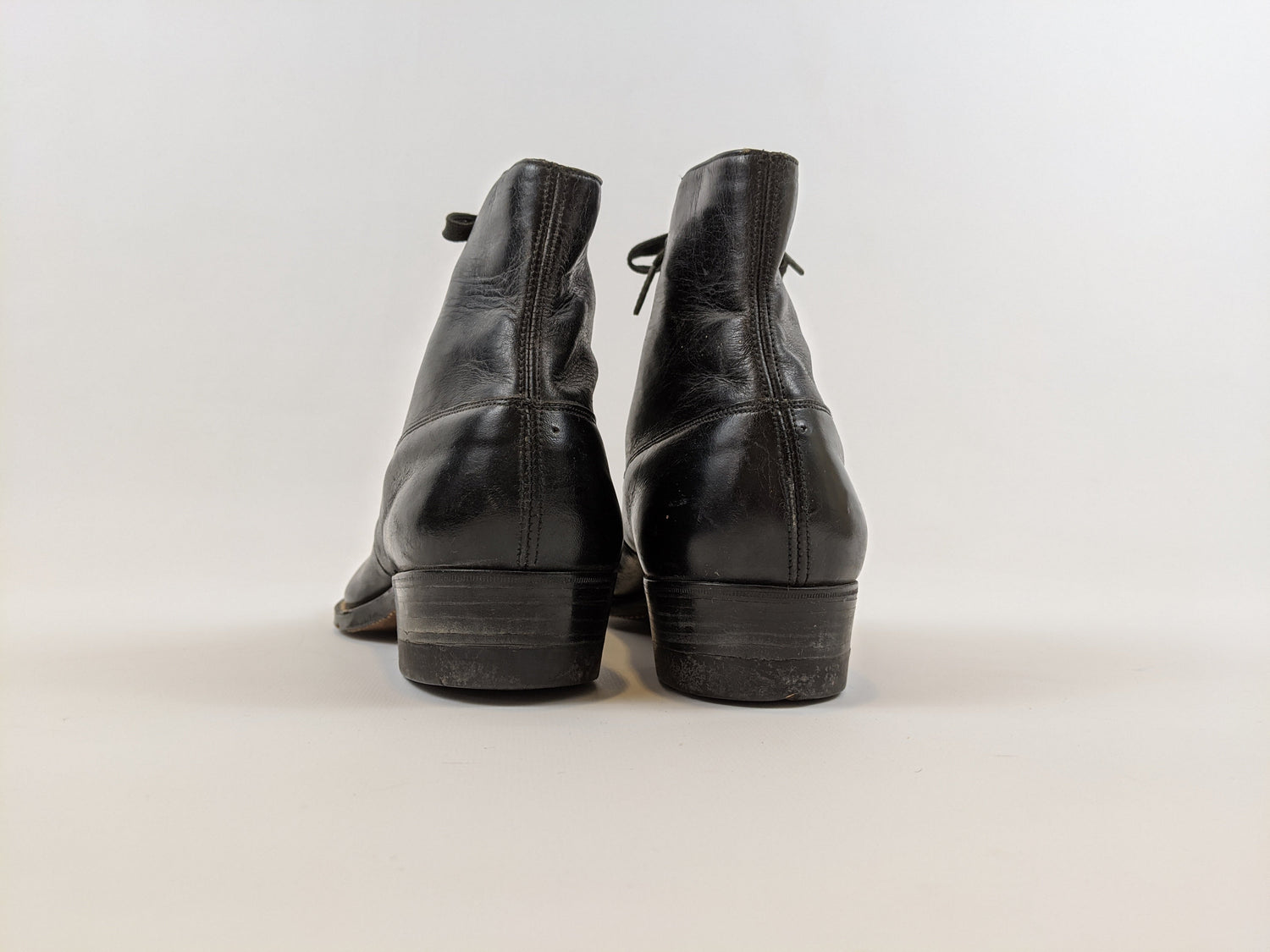 RESERVED | 1910s Black Lace Up Boots | Approx Sz 7.5-8