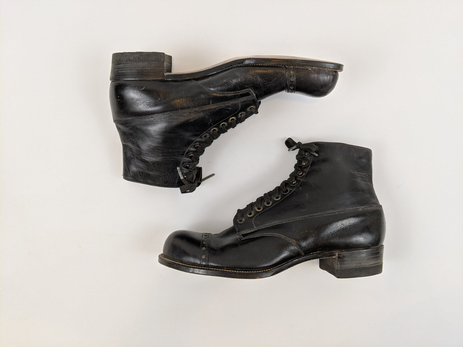 RESERVED | 1910s Black Lace Up Boots | Approx Sz 7.5-8