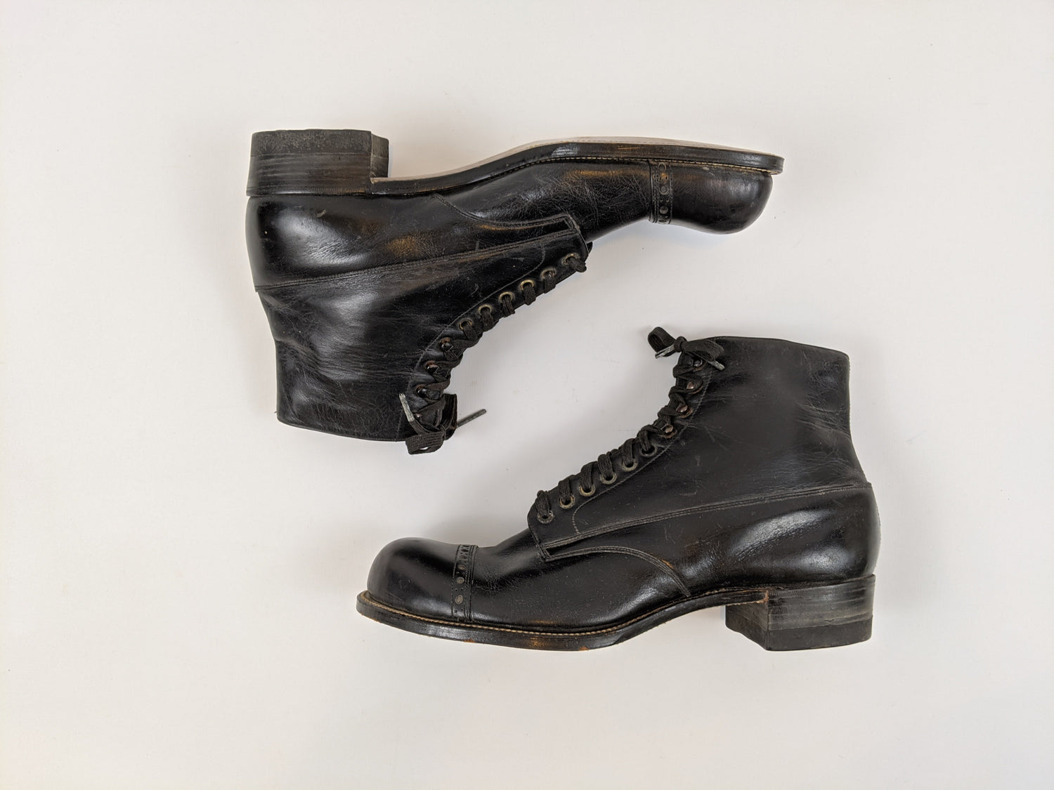 RESERVED | 1910s Black Lace Up Boots | Approx Sz 7.5-8