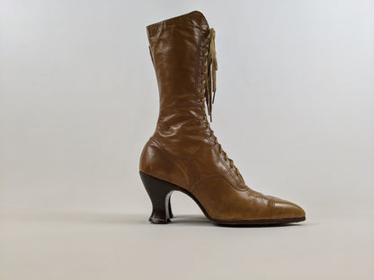 1920s Tan Lace Up Louis Heel Boots | Approx Sz 5