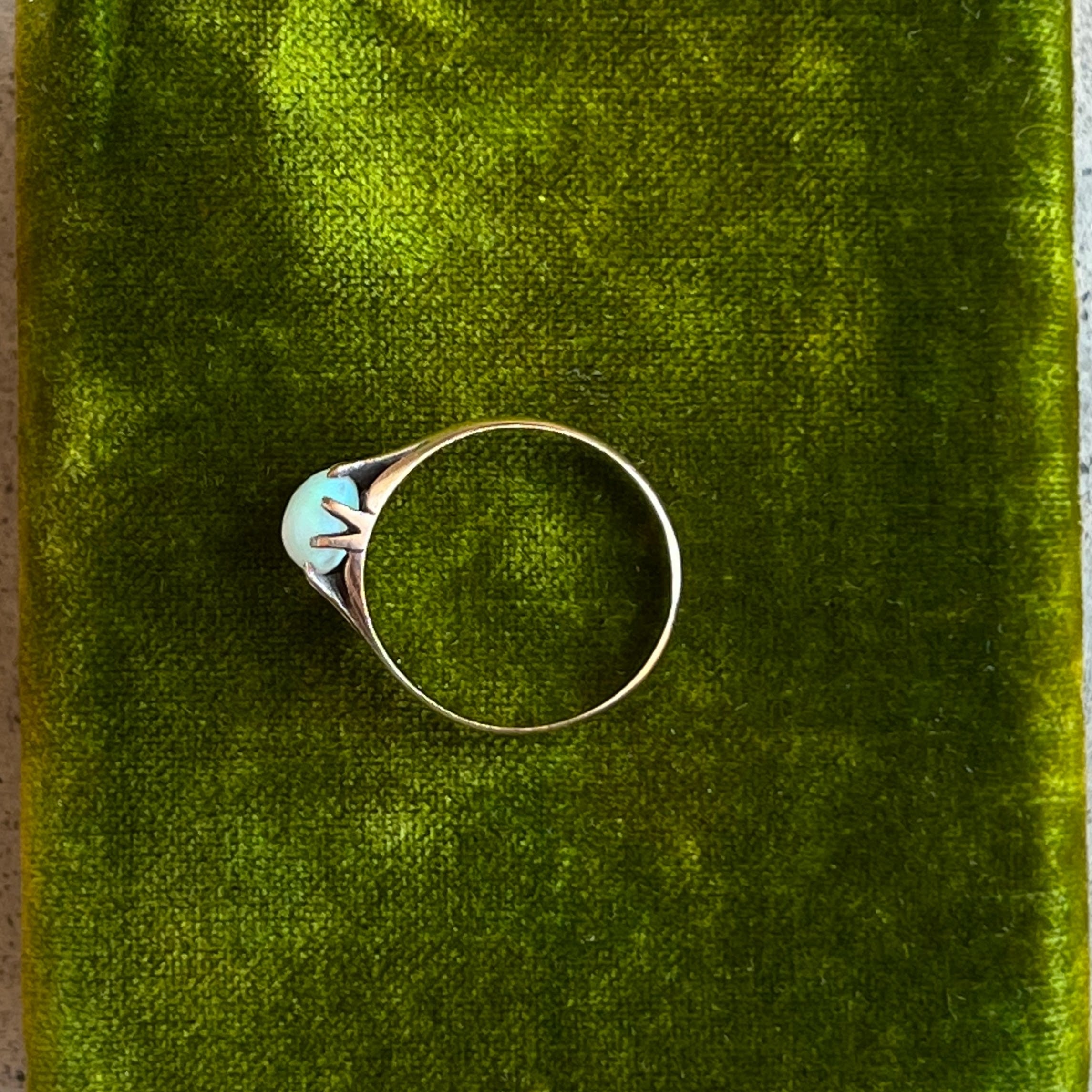 Turn of the Century 8k Gold Opal Ring
