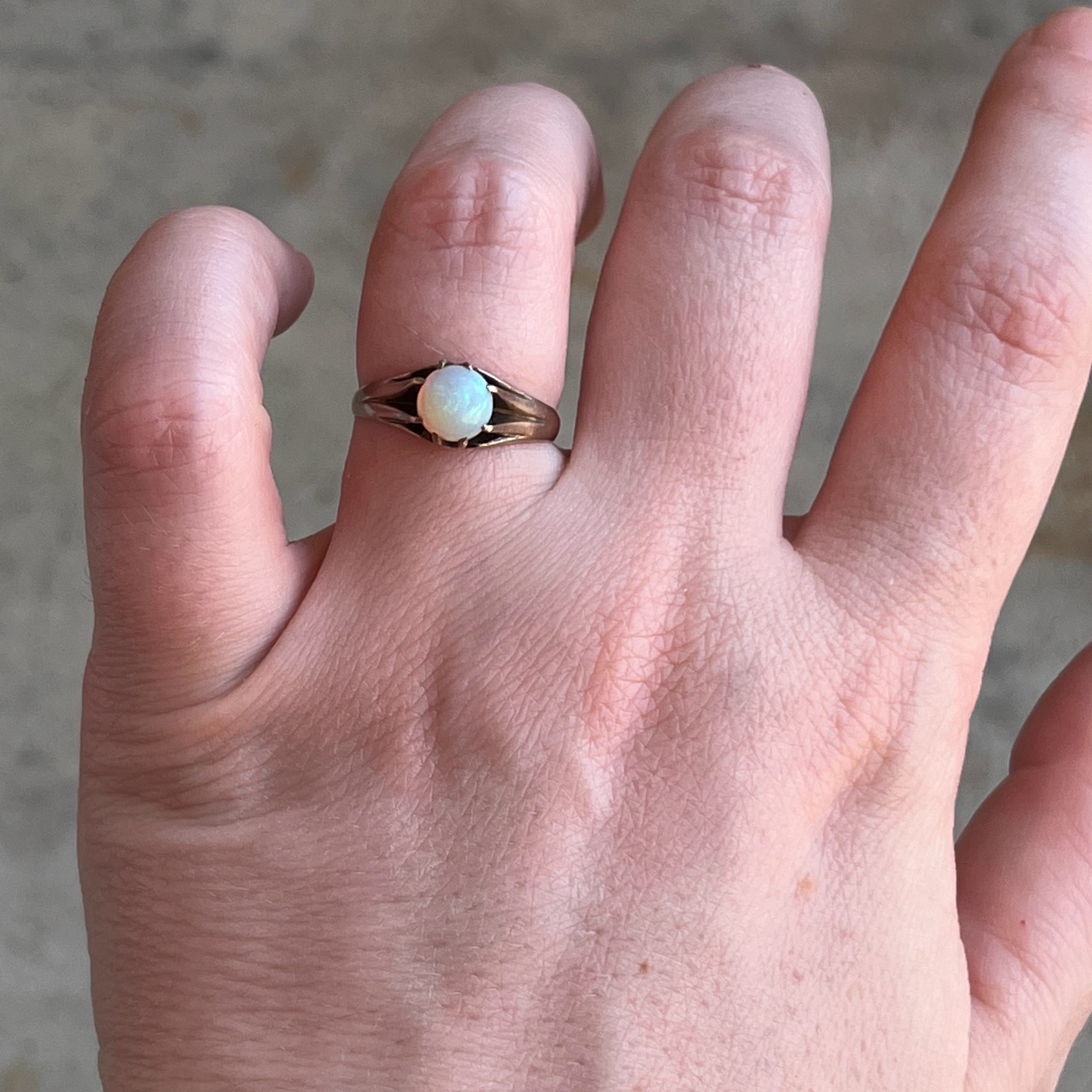 Turn of the Century 8k Gold Opal Ring