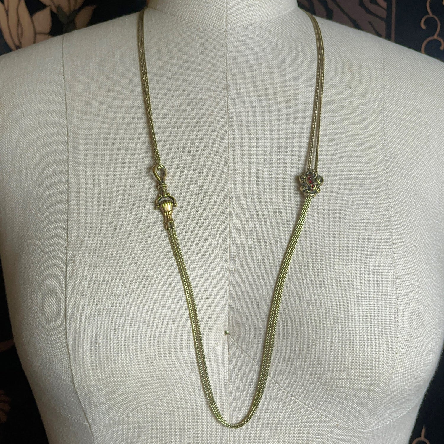 14k Gold Georgian Figural Fist Long Guard Chain