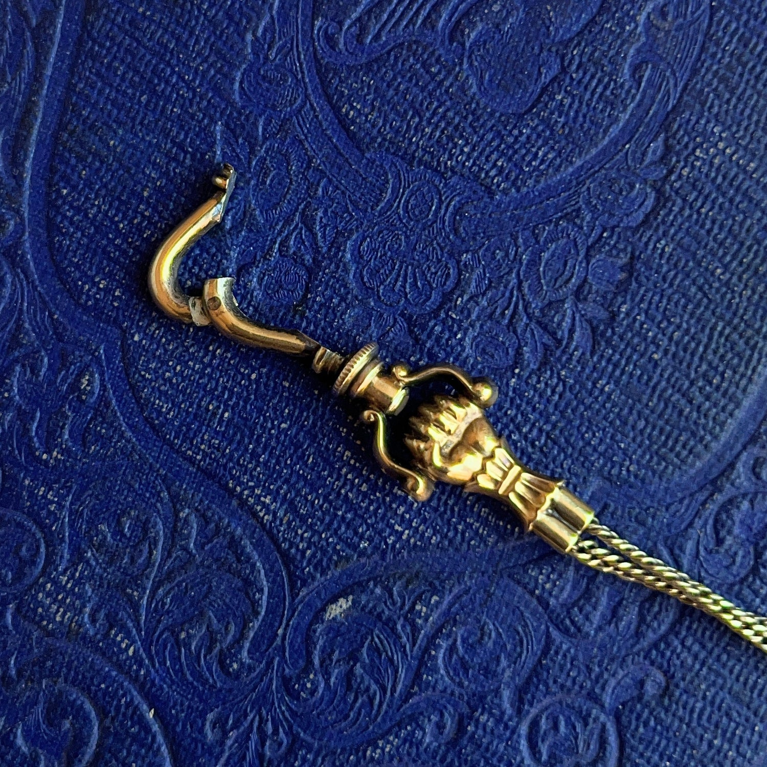14k Gold Georgian Figural Fist Long Guard Chain