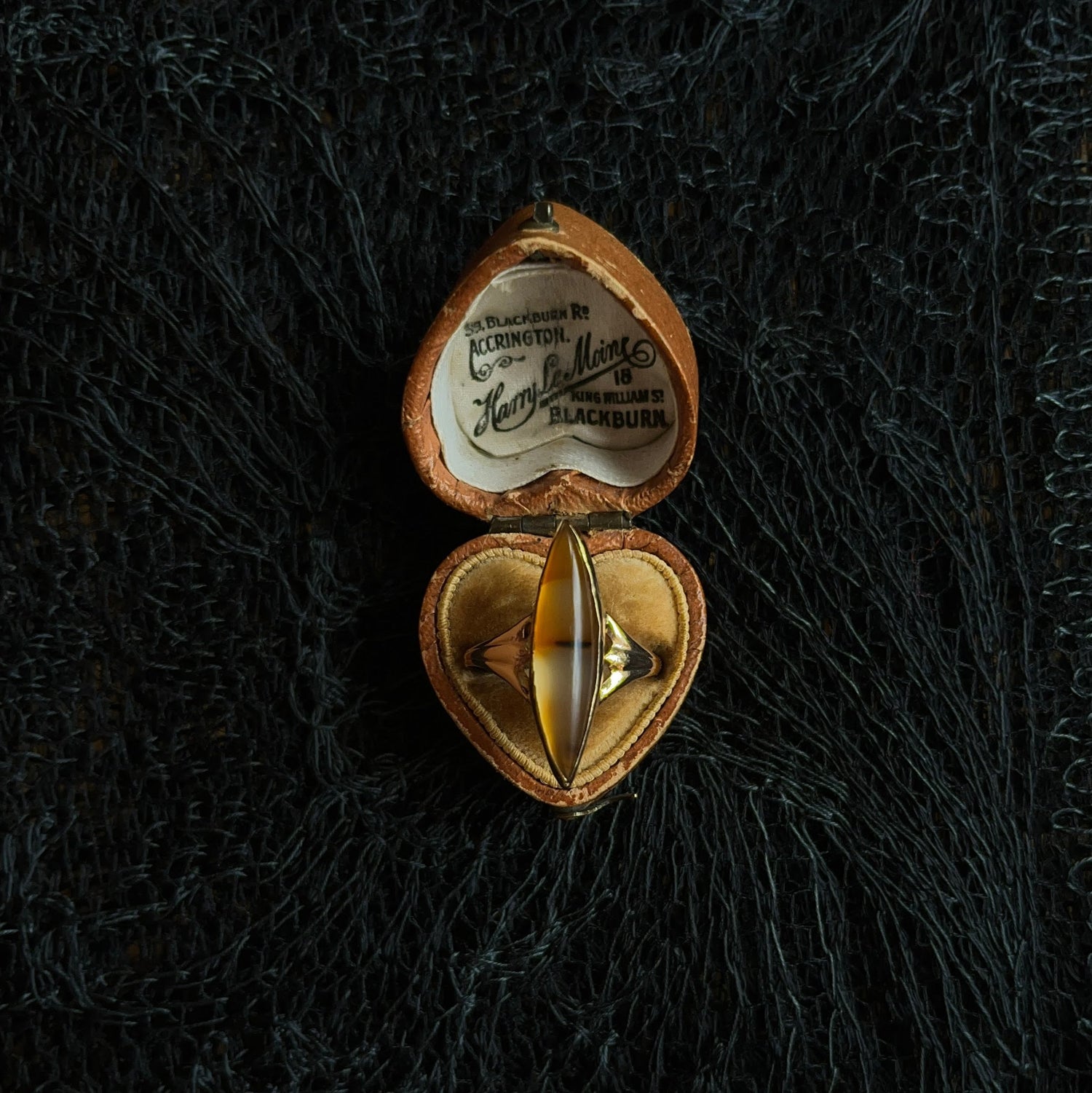 c. 1890s-1900s 14k Gold Banded Agate Ring