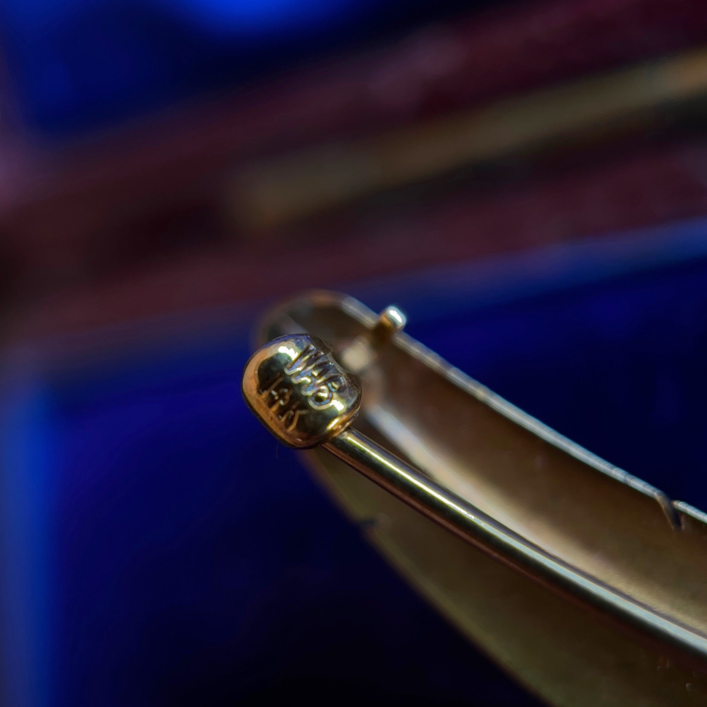 c. 1910s-1920s Wordley Allsopp &amp; Bliss 14K Gold Sapphire Feather Brooch