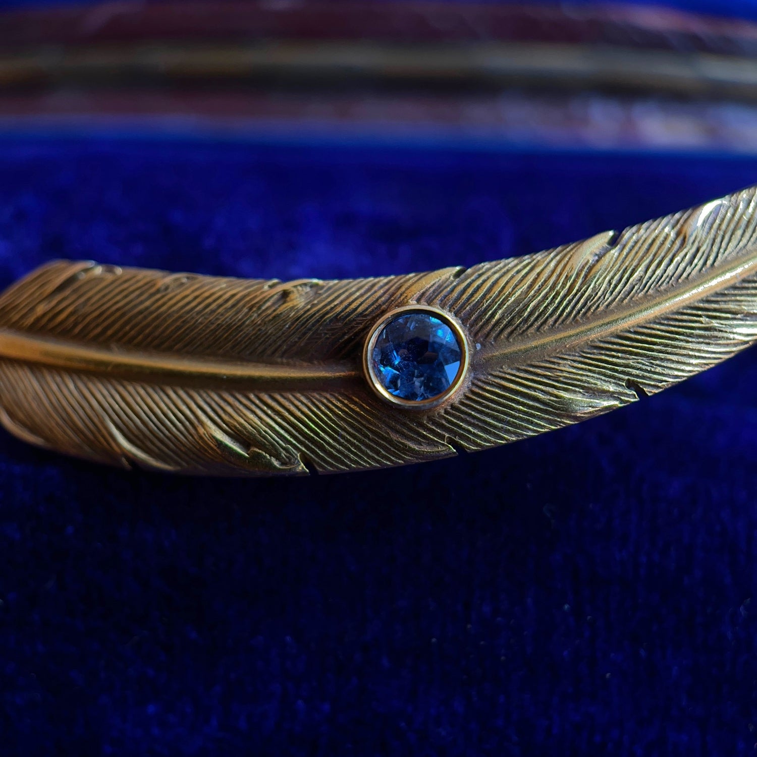 c. 1910s-1920s Wordley Allsopp &amp; Bliss 14K Gold Sapphire Feather Brooch